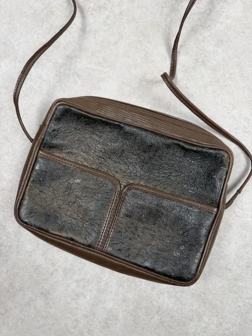 Fendi 2000s Fendi Brown Leather Shoulder Bag Size ONE SIZE - 9 Thumbnail