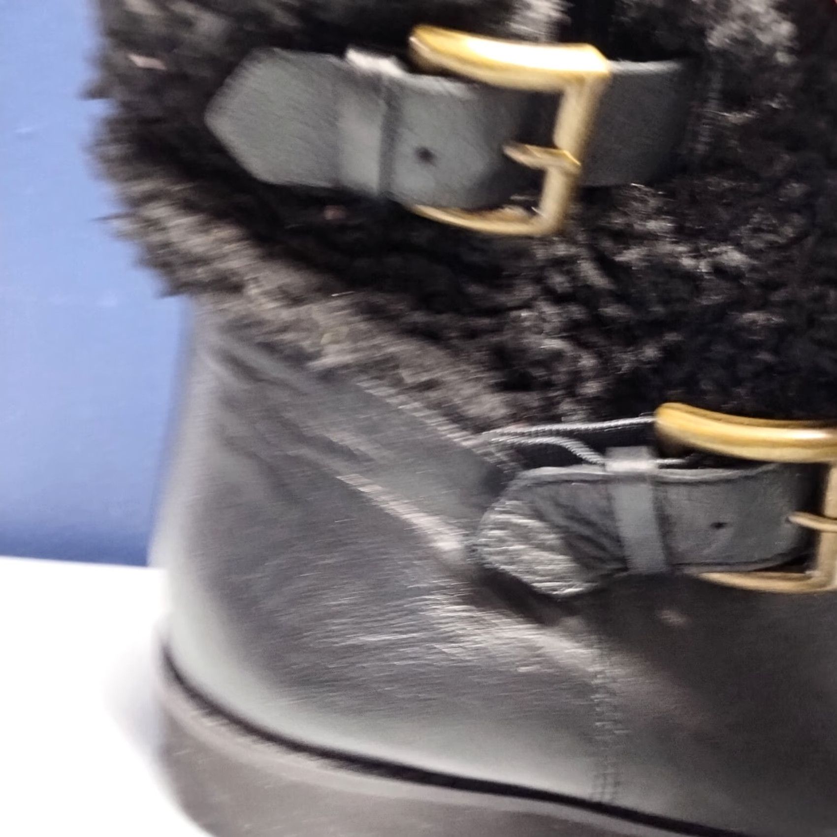 Vintage Easy Spirit Womens Size 8.5 Black Ankle Booties Round Toe Faux Fur Lined Side Zip Boots Size US 9 / IT 39 - 4 Thumbnail