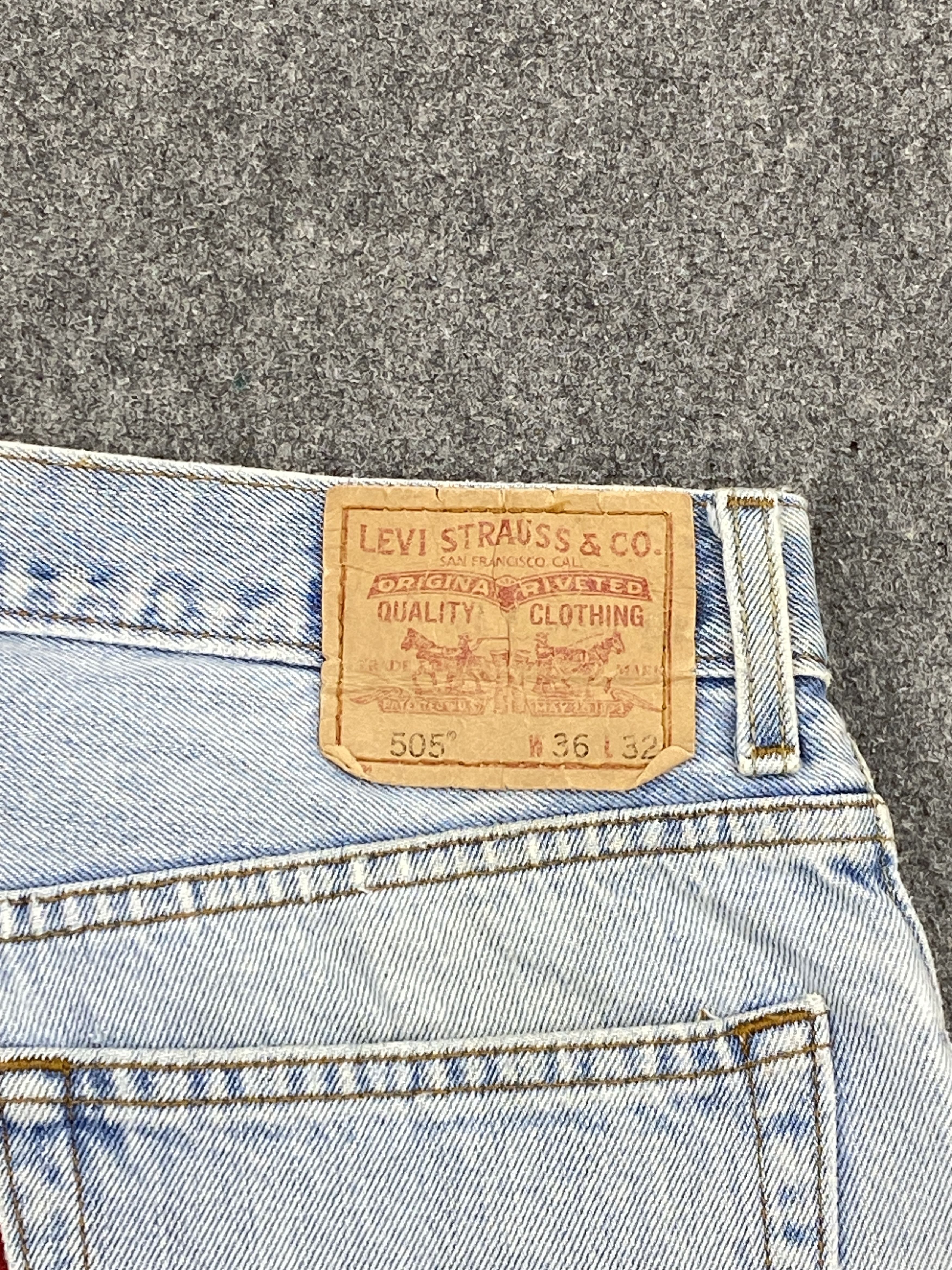 Levi's × Vintage Light Washed Vintage Levis 505 Jeans DP2606 Size US 33 - 5 Thumbnail