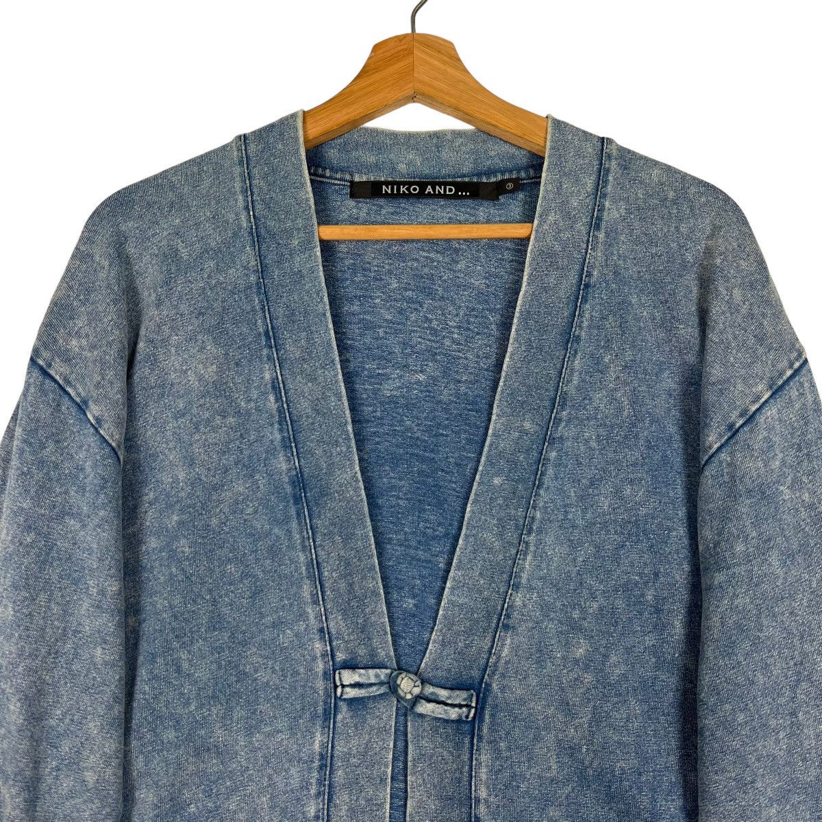 Designer 🔥 NIKO AND DYED WASHED INDIGO MANDARIN CARDIGAN JACKET Size US L / EU 52-54 / 3 - 3 Thumbnail