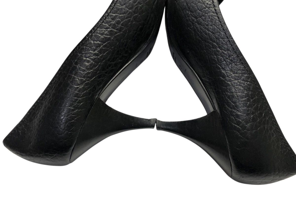 Prada 2000s Prada textured leather pointed pumps Size US 9 / IT 39 - 7 Thumbnail