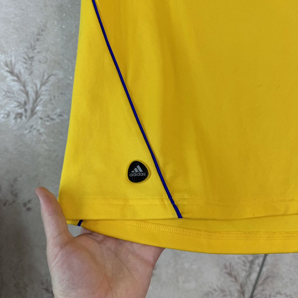 Adidas Adidas Ukraine Jersey 2011-12 Home Football Shirt Soccer L Size US L / EU 52-54 / 3 - 15 Thumbnail