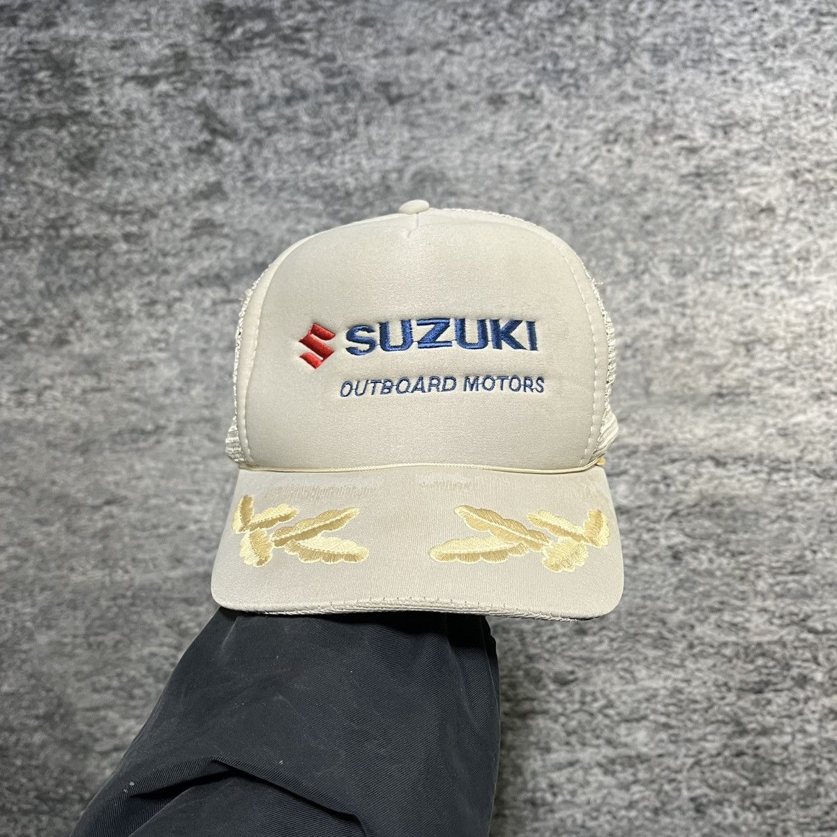 Vintage VINTAGE 90s SUZUKI OUTBOARD MOTOR SNAPBACK TRUCKER HAT Size ONE SIZE - 1 Thumbnail