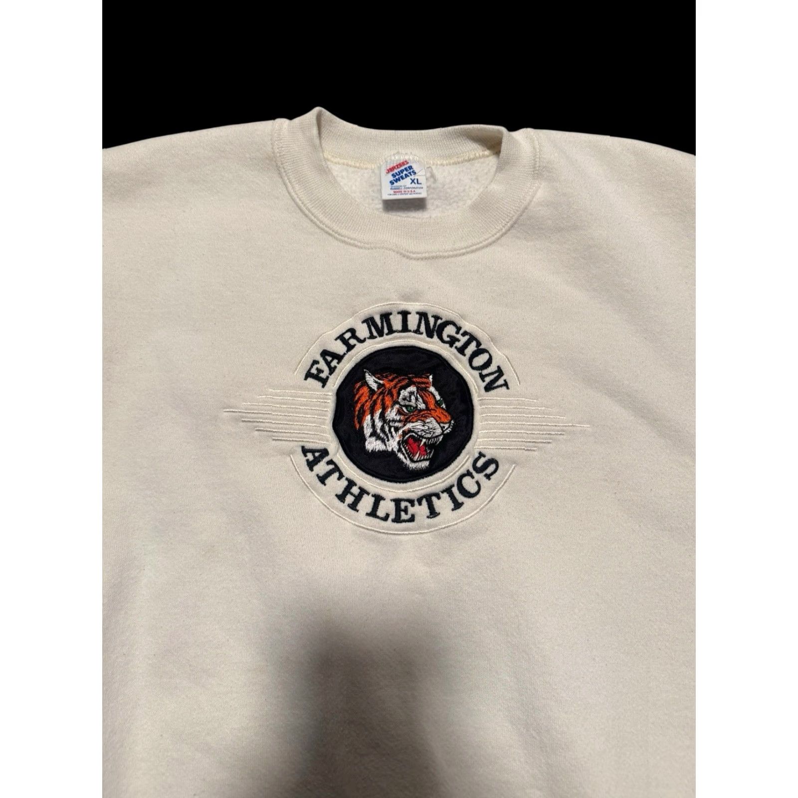 Jerzees VINTAGE Jerzees Farmington High-school Tigers Logo Sweatshirt XL White USA UNISEX Adults, Sweatshirt, Logo, Vintage, 90s? Size US XL / EU 56 / 4 - 5 Thumbnail