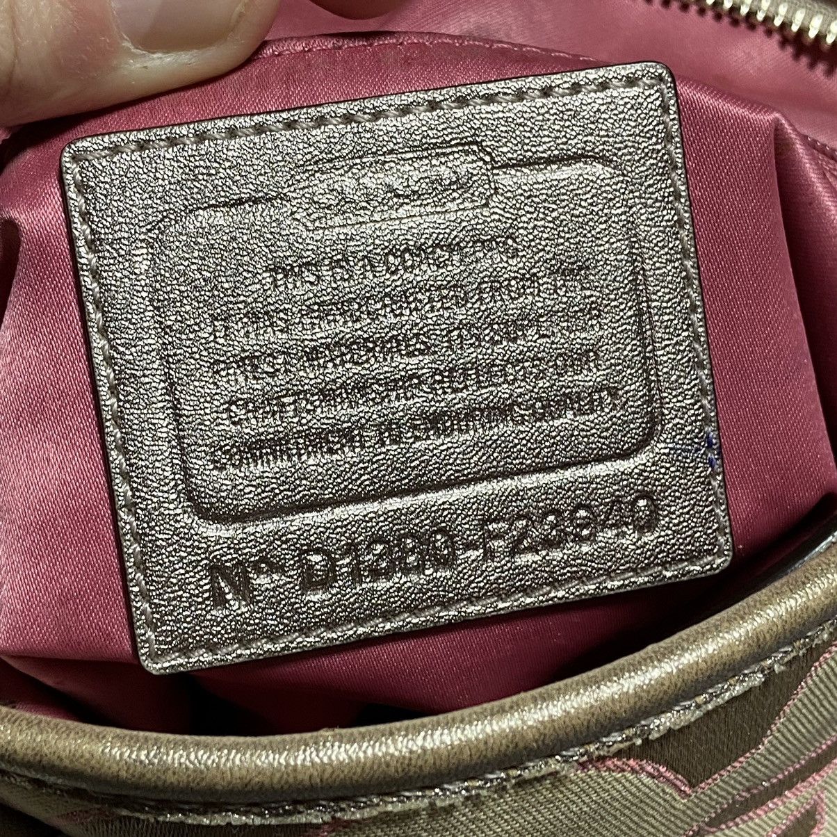 Coach × Designer 📌 Crazy Coach Y2K Monogram Shoulder Bag Size ONE SIZE - 12 Thumbnail