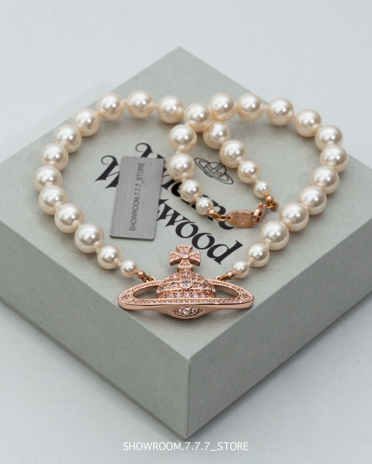 Vivienne Westwood Vivienne Westwood One-Row Pearl Bas Relief Choker Size ONE SIZE - 2 Thumbnail