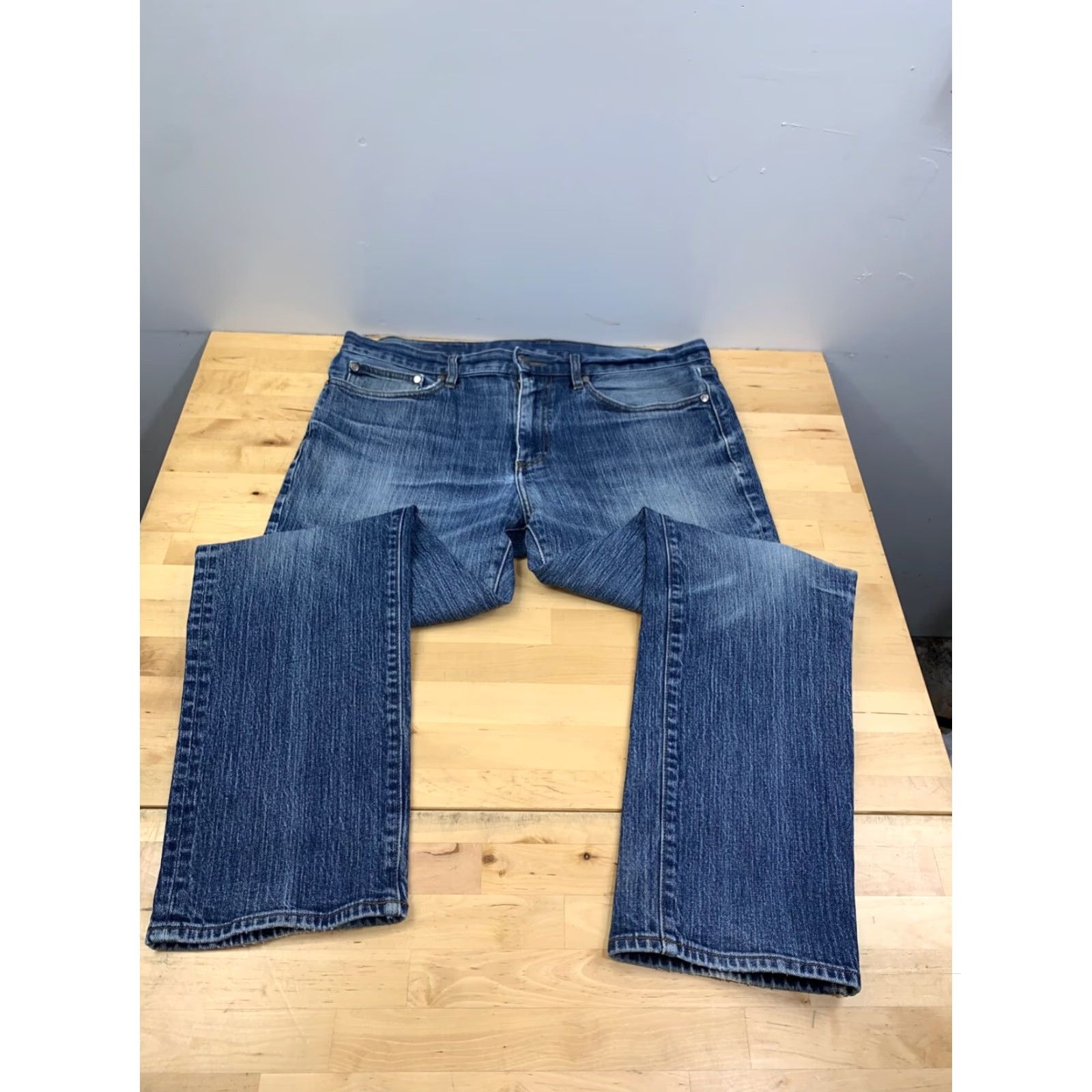 Brooks Brothers Brooks Brothers Jeans Mens 35x30 Blue Denim Straight Fit Casual 10826 Size US 35 - 2 Thumbnail