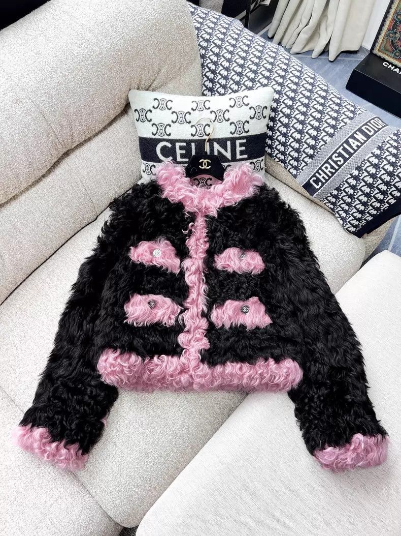 Chanel Chanel Pink four-pocket fur coat Size XXS / US 00 / IT 34 - 2 Thumbnail