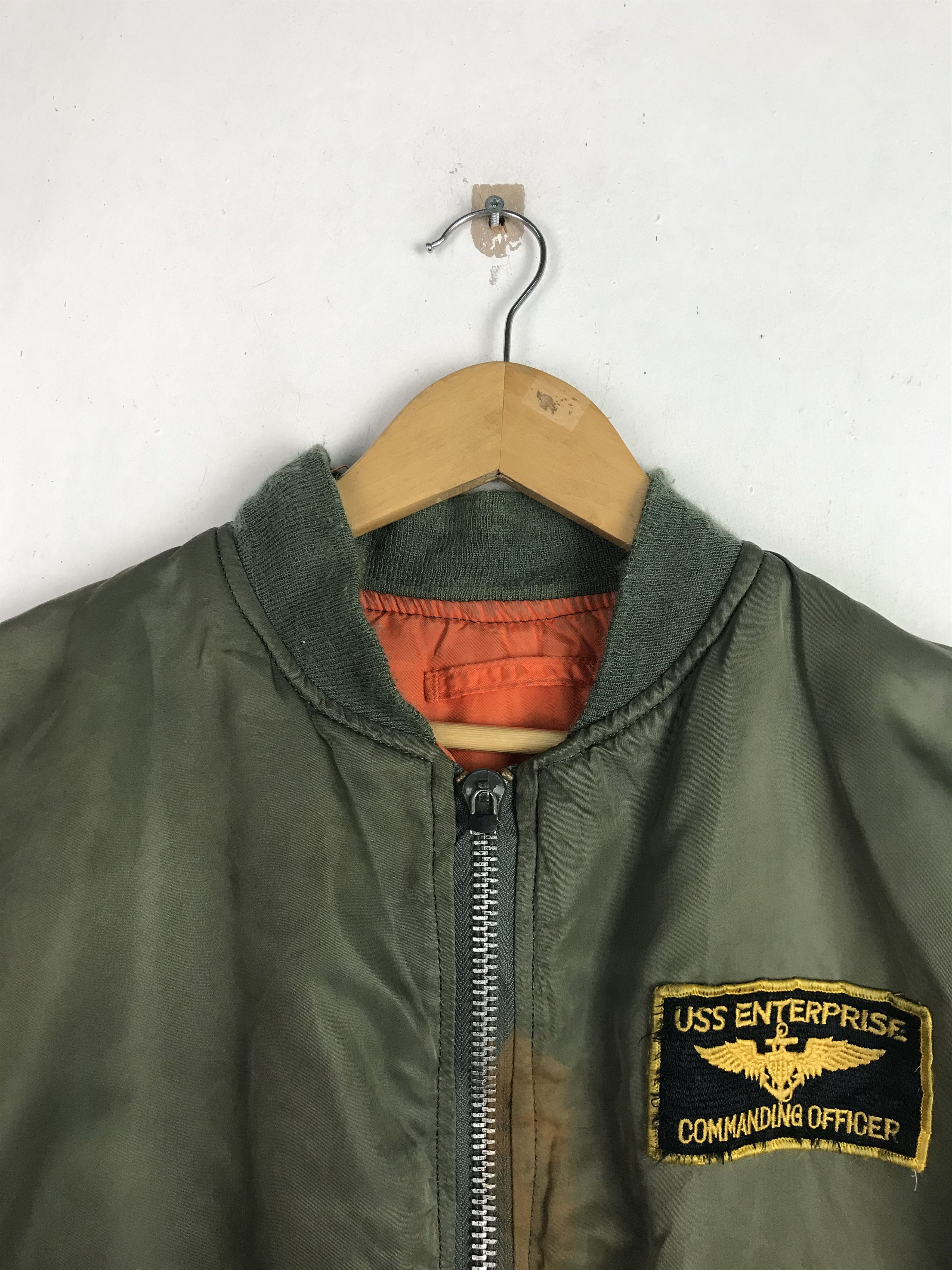 Alpha Industries × Vintage Vintage Alpha Industries Distressed Faded Bomber Jacket Size US M / EU 48-50 / 2 - 3 Thumbnail