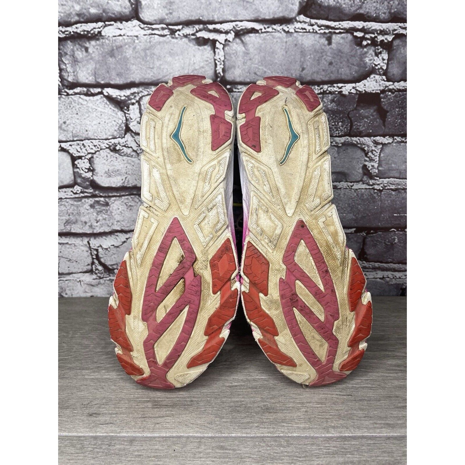 Hoka HOKA ONE TRACER Pink FUSCIA CITRUS Lace Up Sneakers Women 9M Size US 9 / IT 39 - 6 Thumbnail