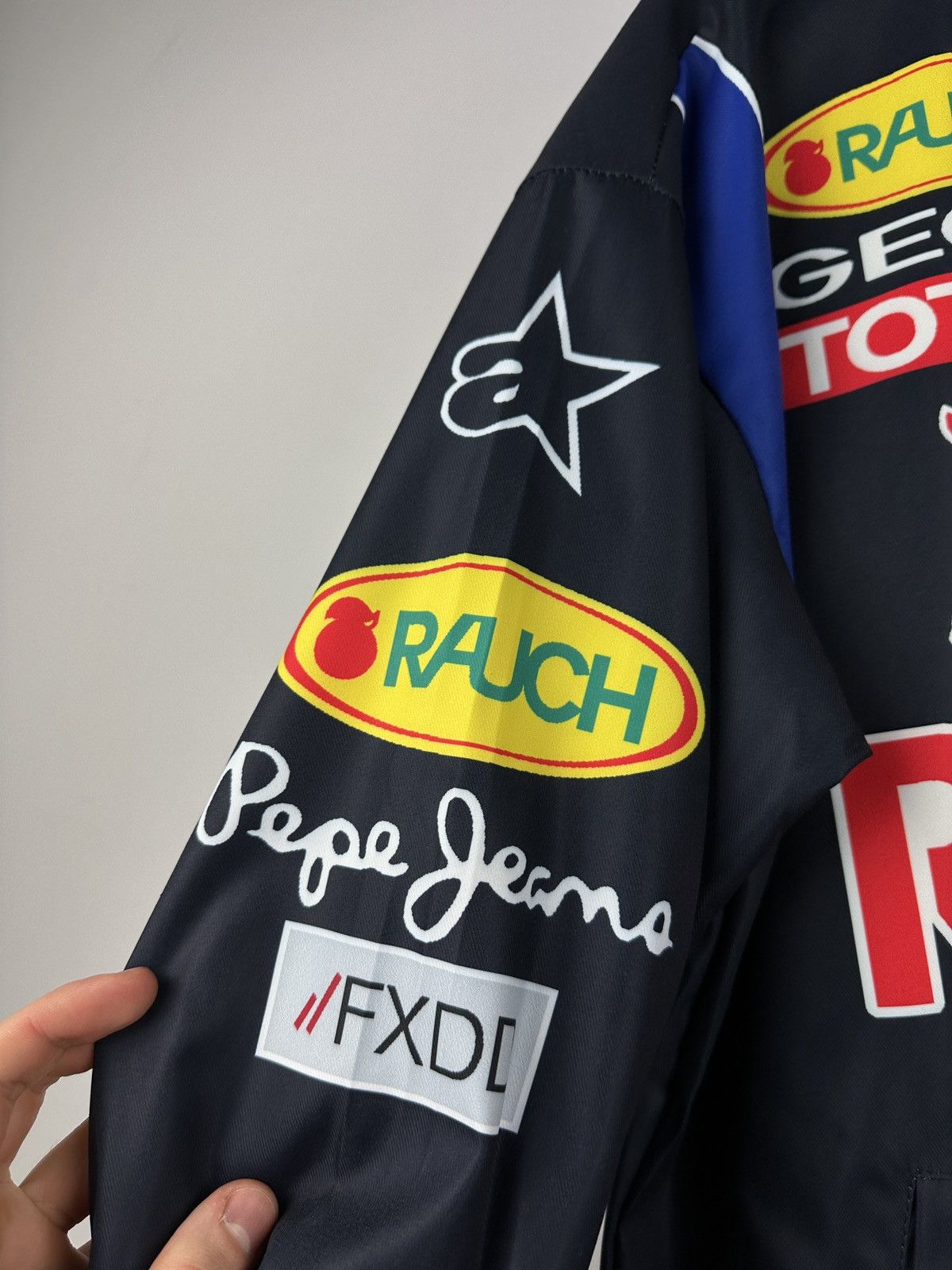 Formula 1 × Red Bull Vintage Red Bull Infinity F1 Racing Light Jacket Size US M / EU 48-50 / 2 - 7 Thumbnail
