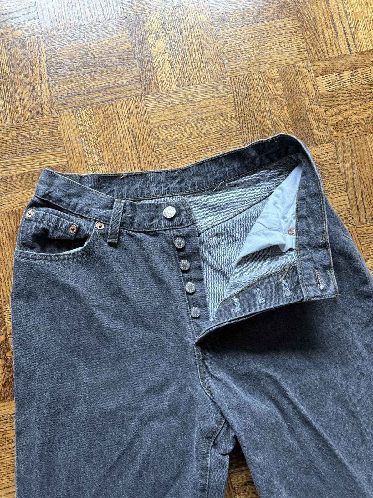 Levi's Vintage 90s Levi’s Button Fly Faded Denim Jeans Size 28" / US 6 / IT 42 - 7 Thumbnail