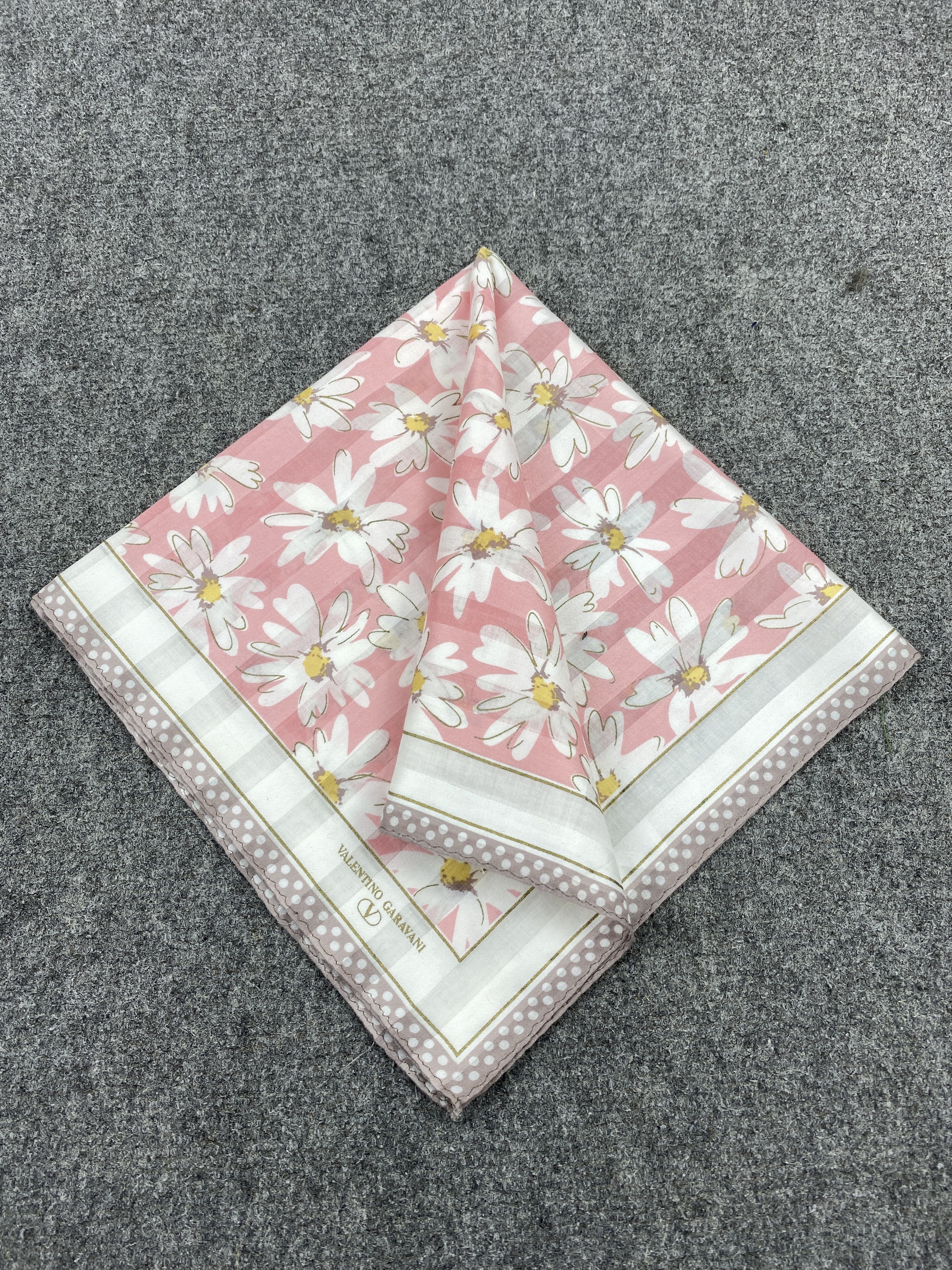 Valentino Valentino Garavani Handkerchief / Neckerchief HKC1116 Size ONE SIZE - 4 Thumbnail