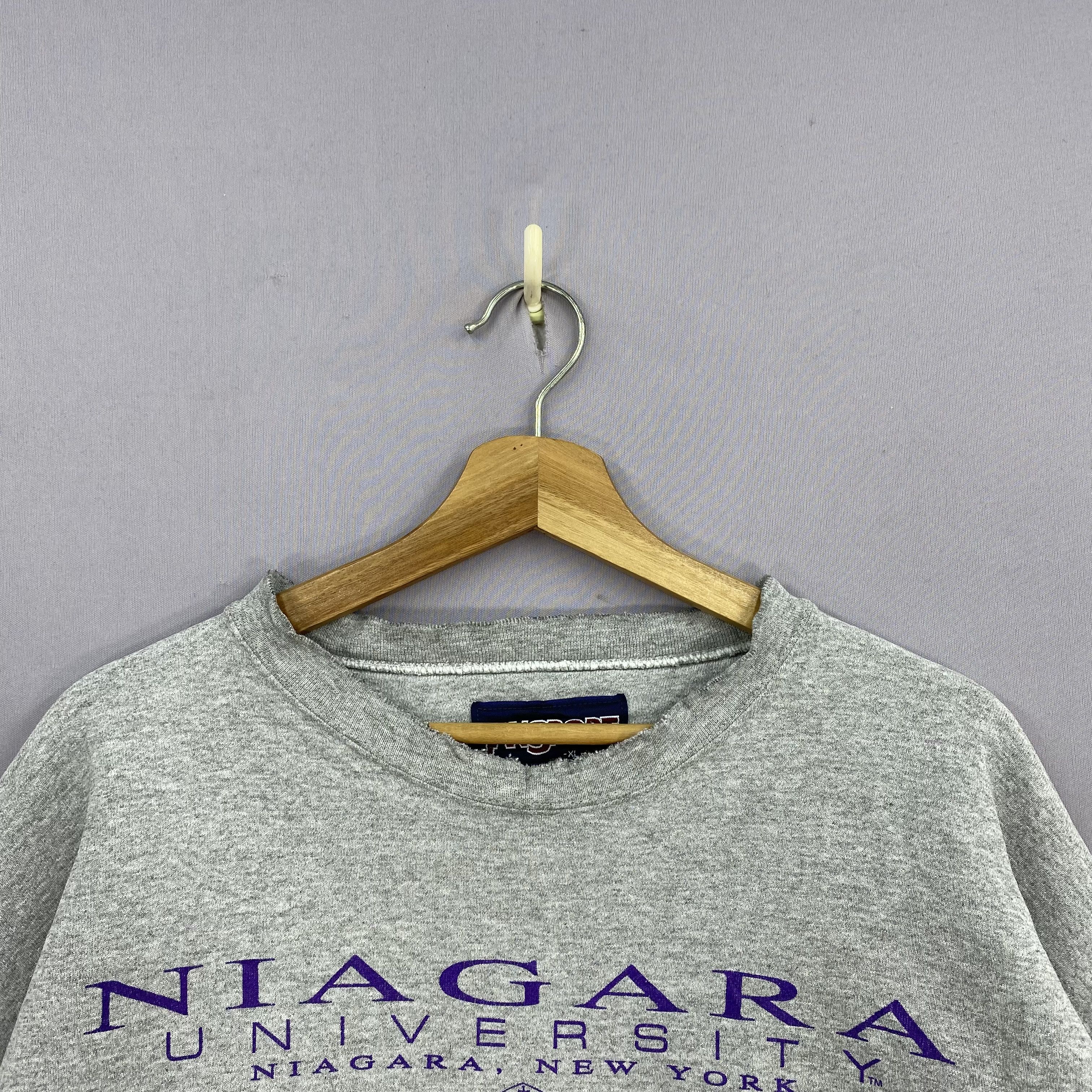 Jansport Vintage Y2K Distressed Jansport Sweater Niagara University Size US XL / EU 56 / 4 - 6 Thumbnail