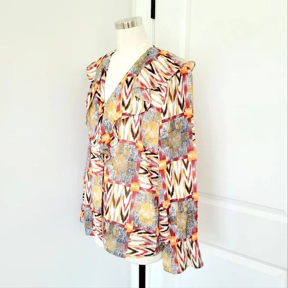 Vacation Juniors' Nicola Printed Button-Up Ruffle Long Sleeve Blouse Size L / US 10 / IT 46 - 3 Thumbnail
