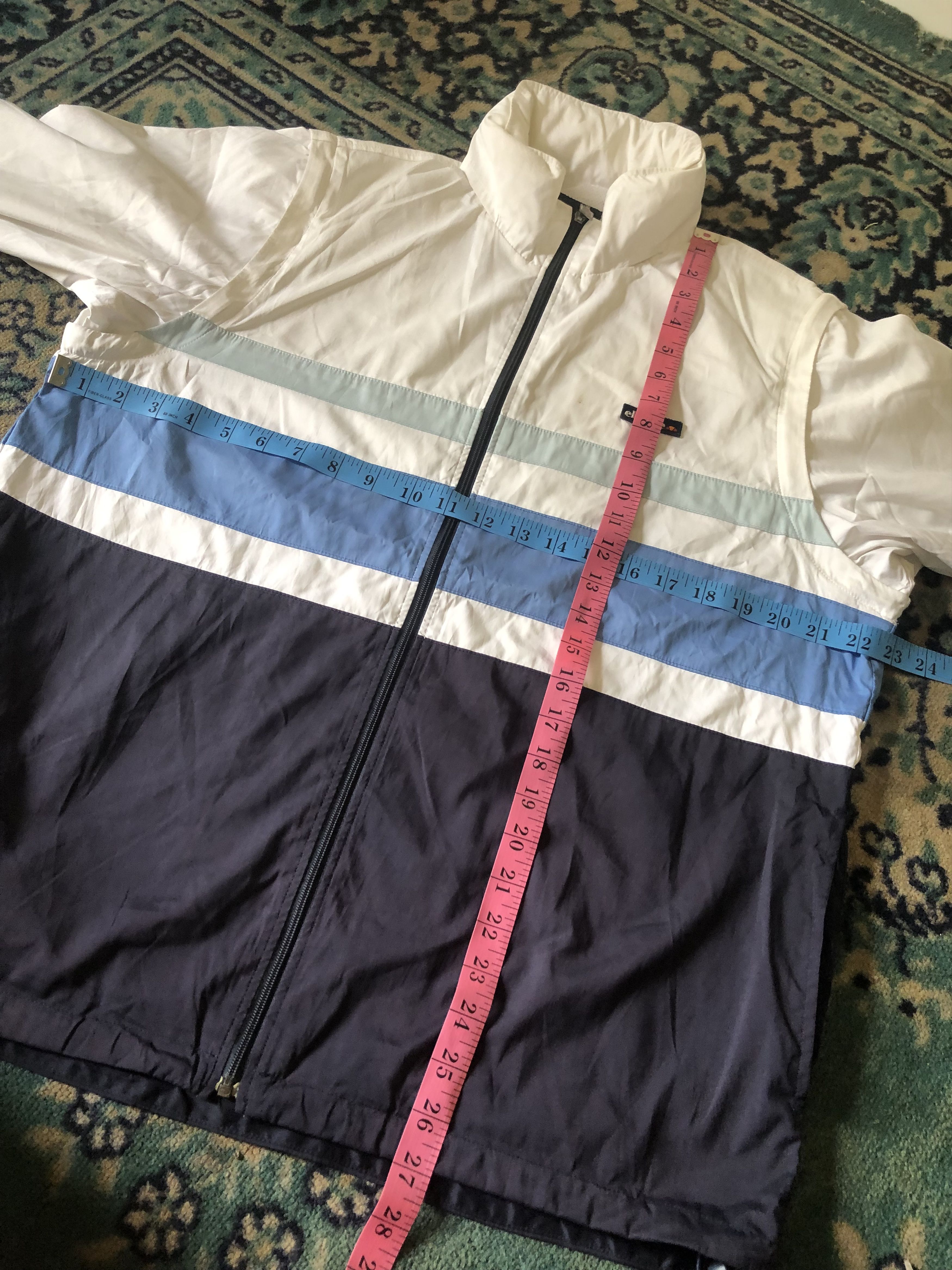 Ellesse Vintage Ellesse Windbreaker Jacket Running Large Size Size US L / EU 52-54 / 3 - 6 Thumbnail