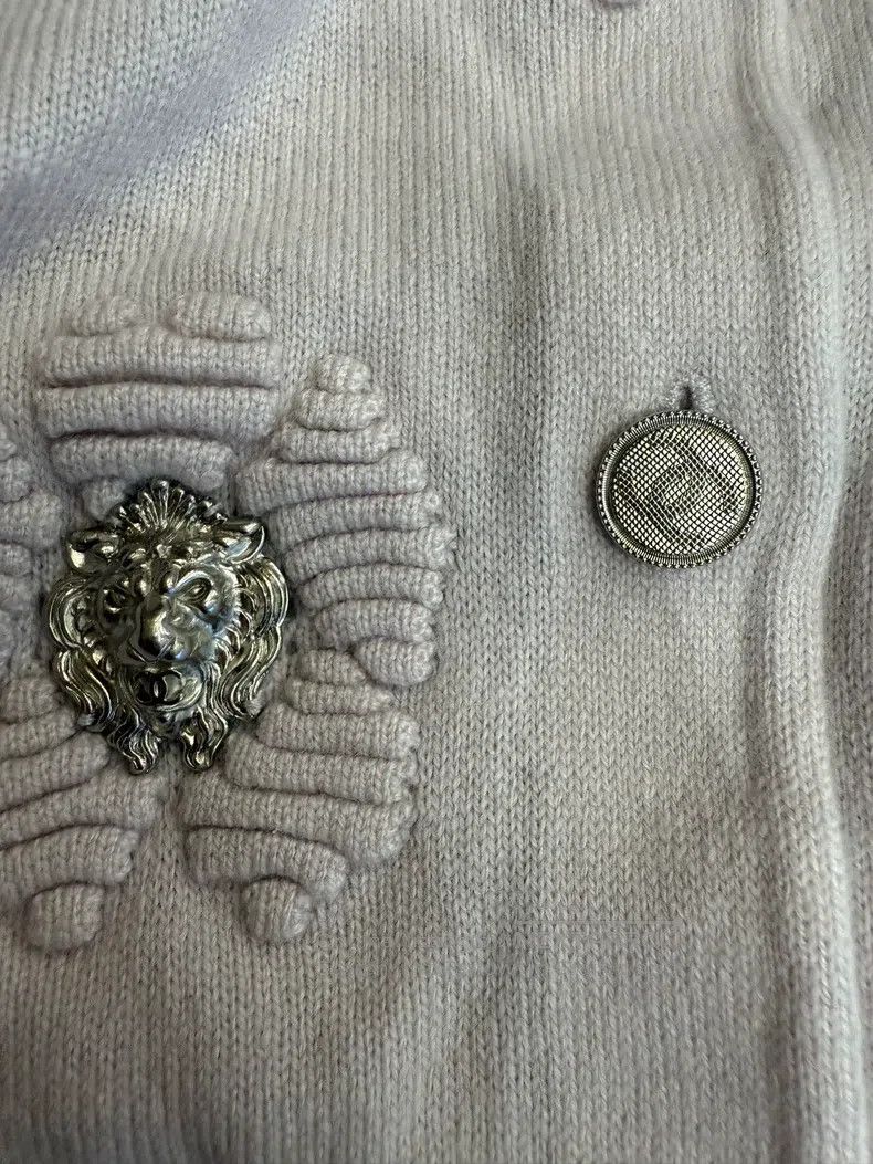 Chanel Chanel Camelia embroidered short-sleeved cardigan Size XS / US 0-2 / IT 36-38 - 4 Thumbnail