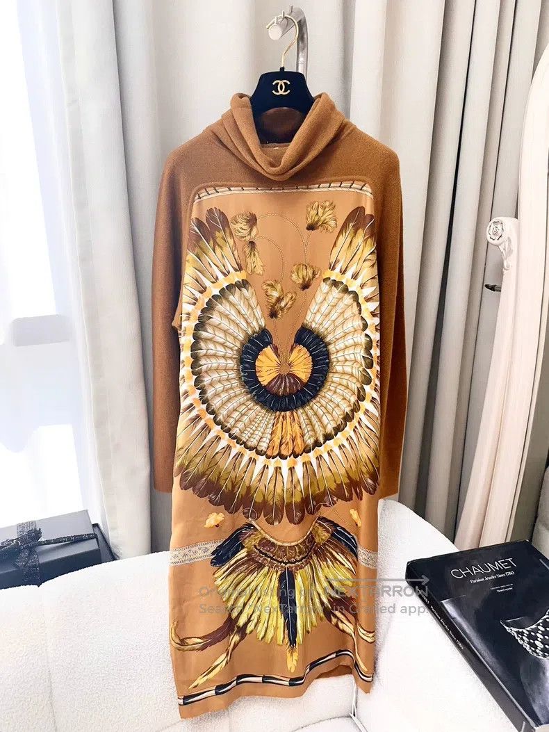 Hermes Hermes Ginger Yellow Knit Jacquard Silk Phoenix Pattern Lo Size XS / US 0-2 / IT 36-38 - 1 Thumbnail