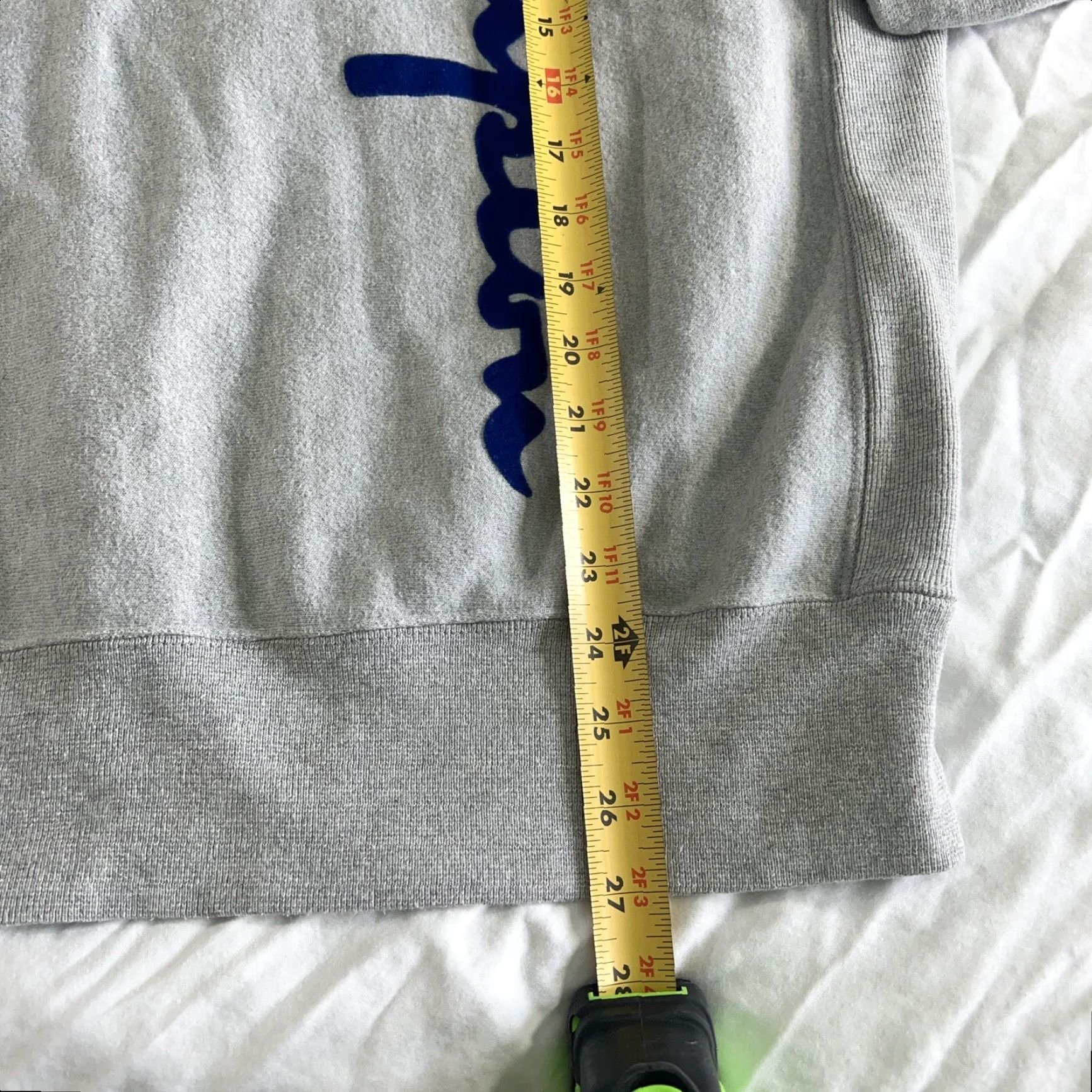 Champion VTG 90s Champion Reverse Weave Spellout Crewneck Gray Sweatshirt Men's Size M Size US M / EU 48-50 / 2 - 8 Thumbnail