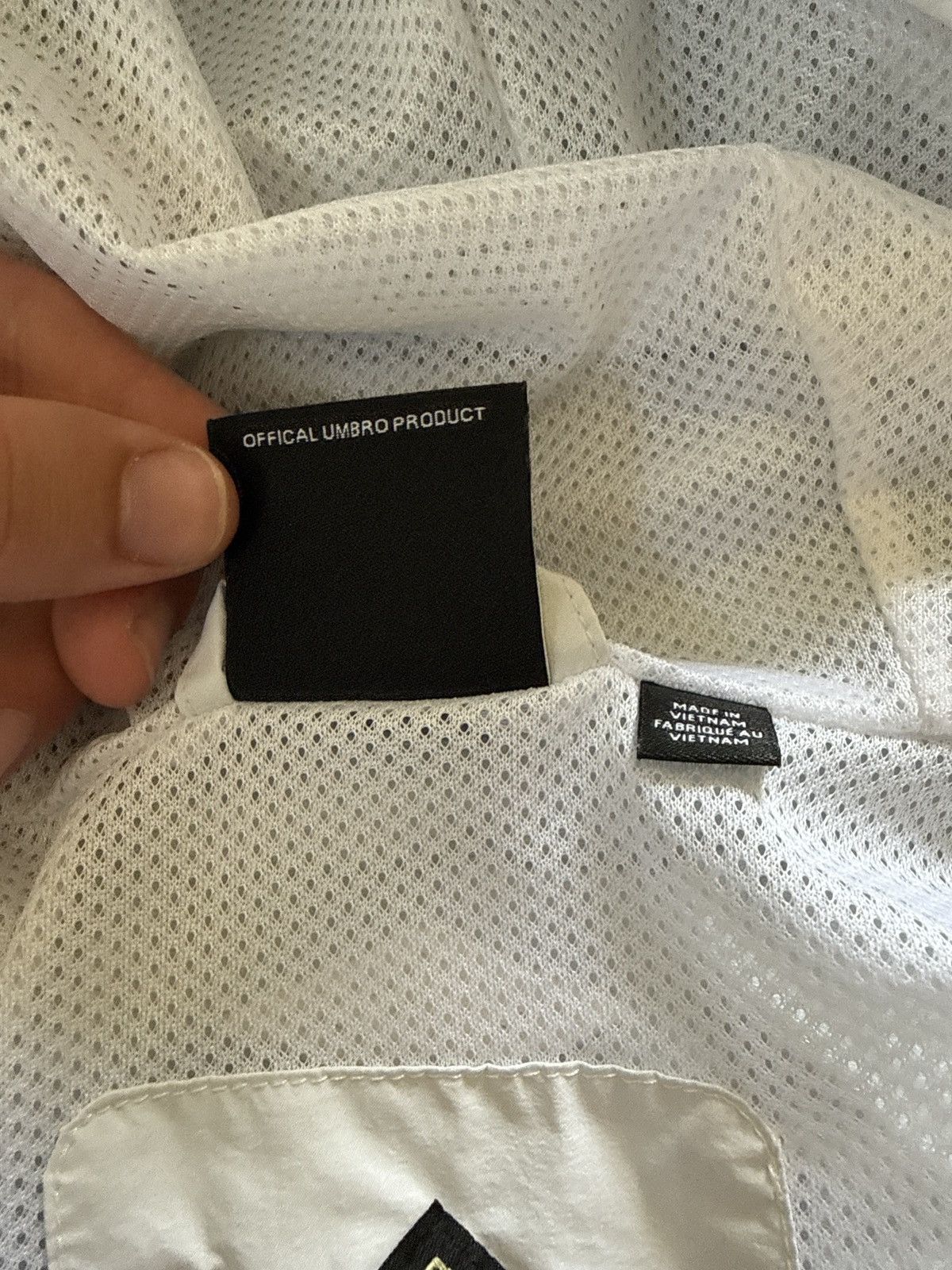 Supreme × Umbro Supreme umbreo white gore tex jacket Size US S / EU 44-46 / 1 - 7 Thumbnail