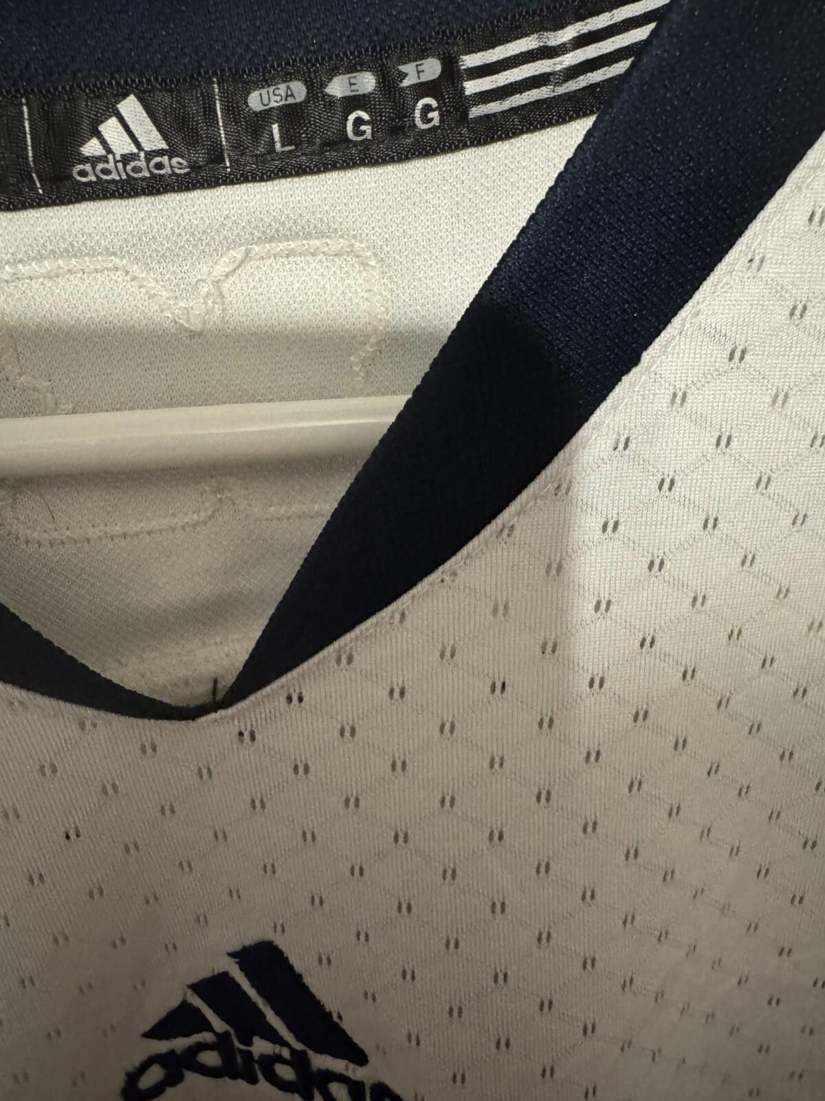 Adidas Michigan Wolverines Vintage Adidas #12 Jersey Size L White Size US L / EU 52-54 / 3 - 4 Thumbnail