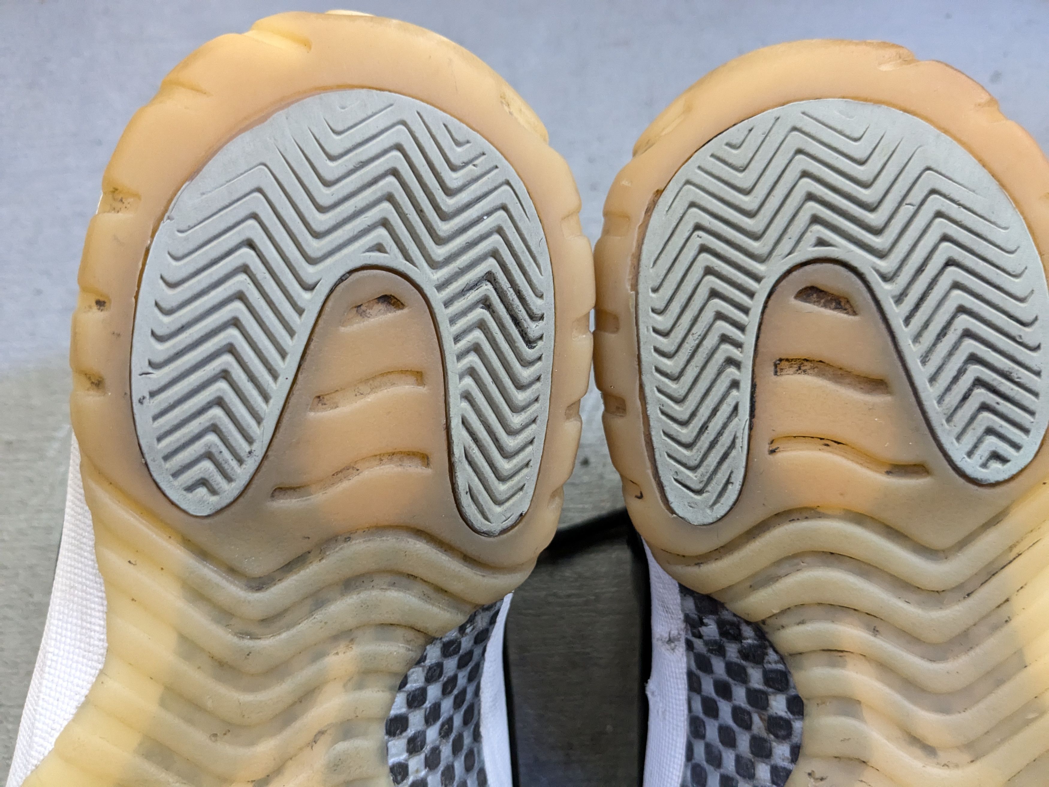 Jordan Brand × Nike Nike Air Jordan 11 Retro High Jubilee 25th Anniversary Size US 11 / EU 44 - 14 Thumbnail