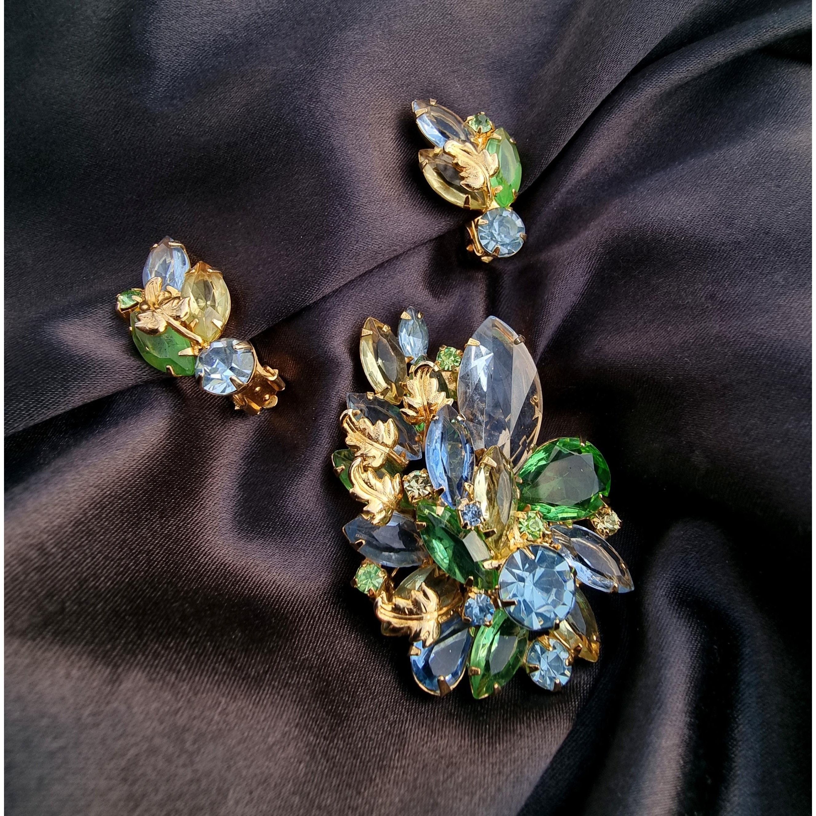 Vintage Rare Find Vintage D&E JULIANA Greenish Green Blue Gold Leave Size ONE SIZE - 5 Thumbnail