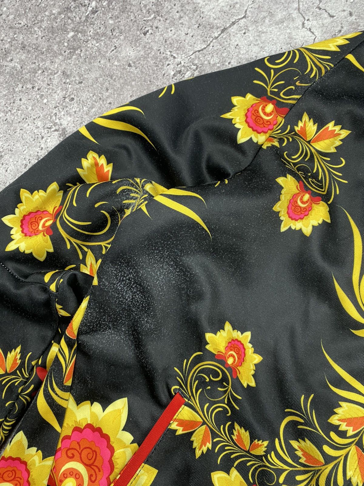 Japanese Brand × Nike × Vintage Nike Sportswear floral print track jacket Japan Y2K Size US S / EU 44-46 / 1 - 5 Thumbnail