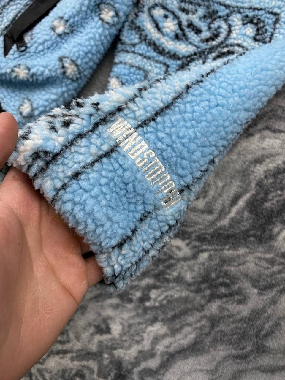 Supreme Supreme Reversible Bandana Fleece Jacket Men Size M Blue Size US M / EU 48-50 / 2 - 4 Thumbnail