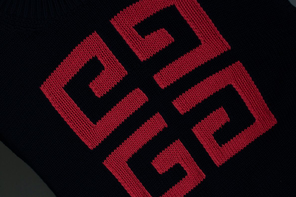 Givenchy Givenchy, Logo cotton knit sweater Size US L / EU 52-54 / 3 - 6 Thumbnail