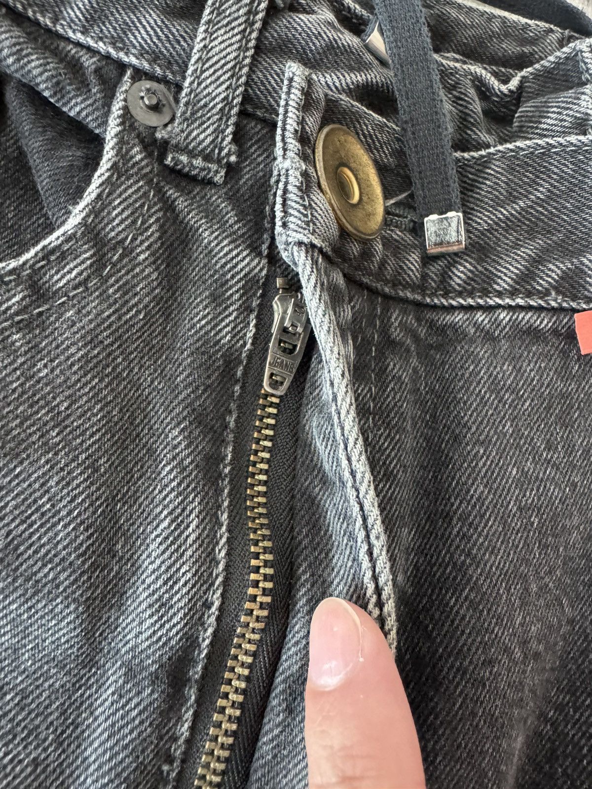 Maison MIHARA YASUHIRO Maison Mihara Yasuhiro Washed Jeans Black Size US 32 / EU 48 - 4 Thumbnail