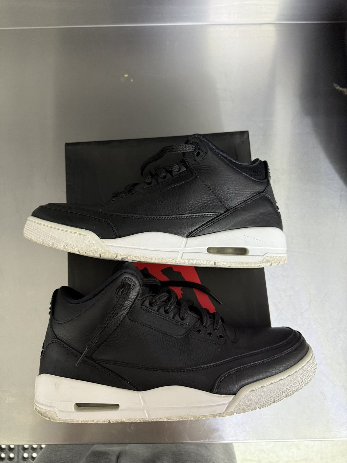 Jordan Brand Jordan 3 cyber monday Size US 11 / EU 44 - 2 Thumbnail