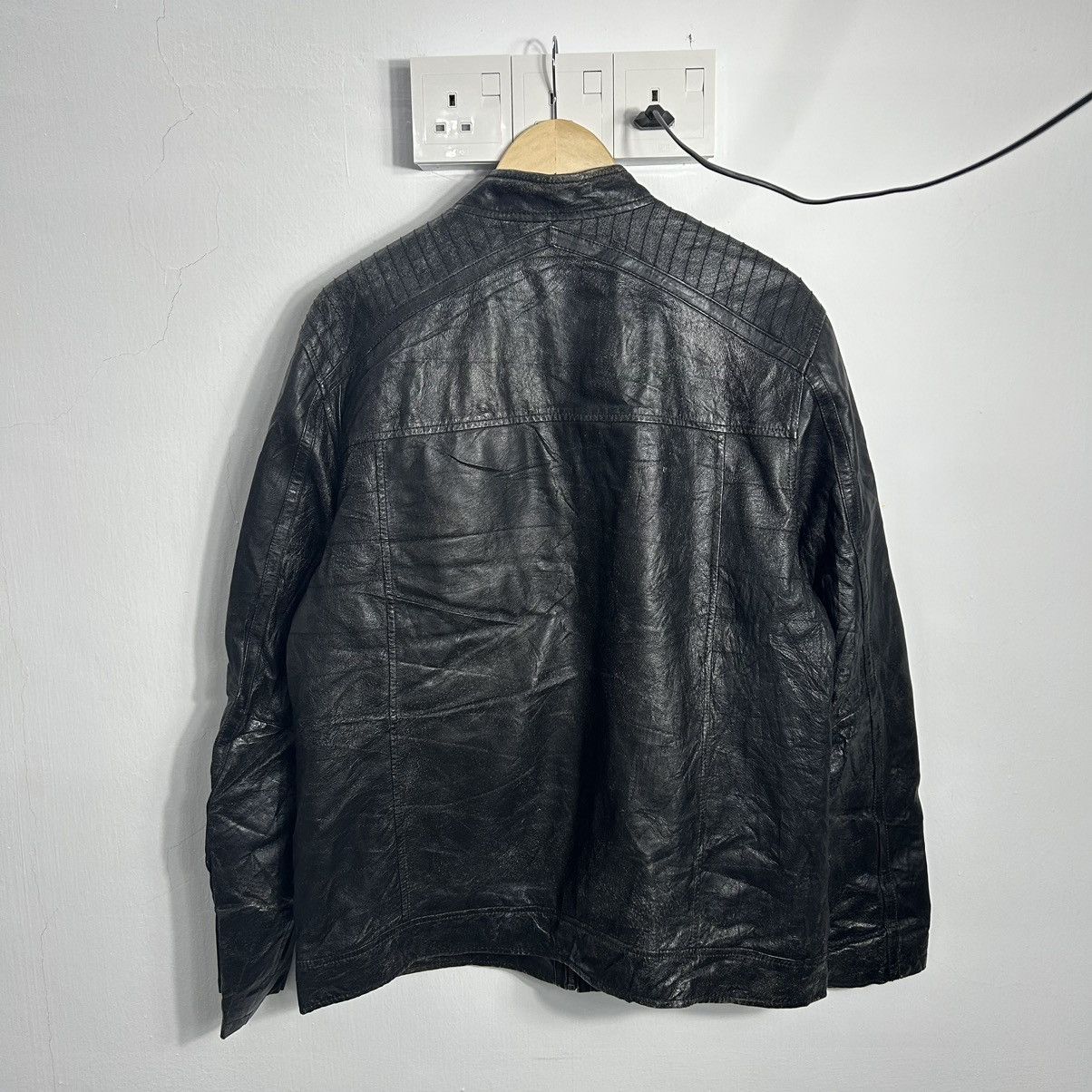 Guess × Vintage Vintage Guess Leather Ride Jacket Size US L / EU 52-54 / 3 - 10 Thumbnail