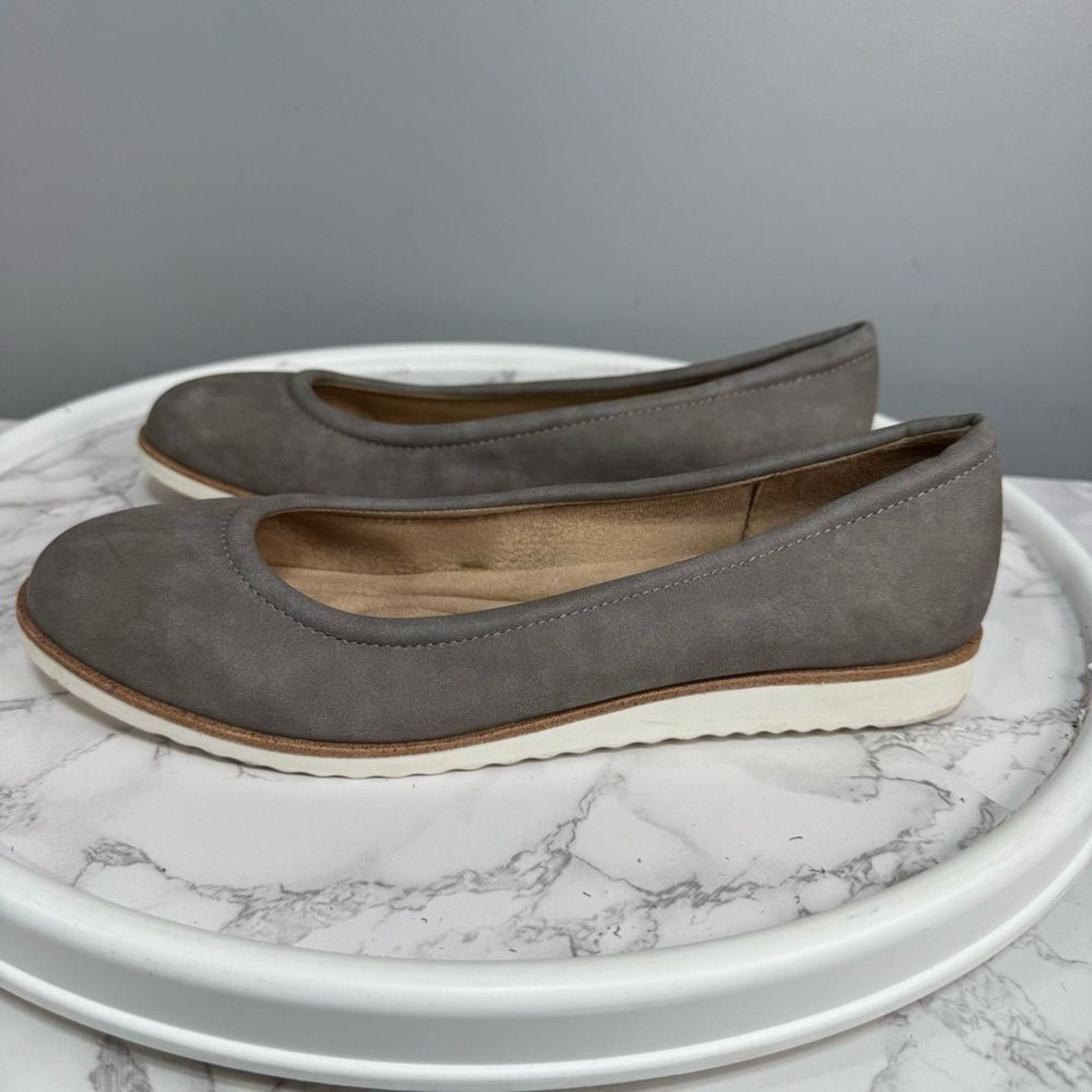 Other Abella Women’s Shoes sz 11 Suede NWOT #H872 Size US 11 / IT 41 - 1 Thumbnail