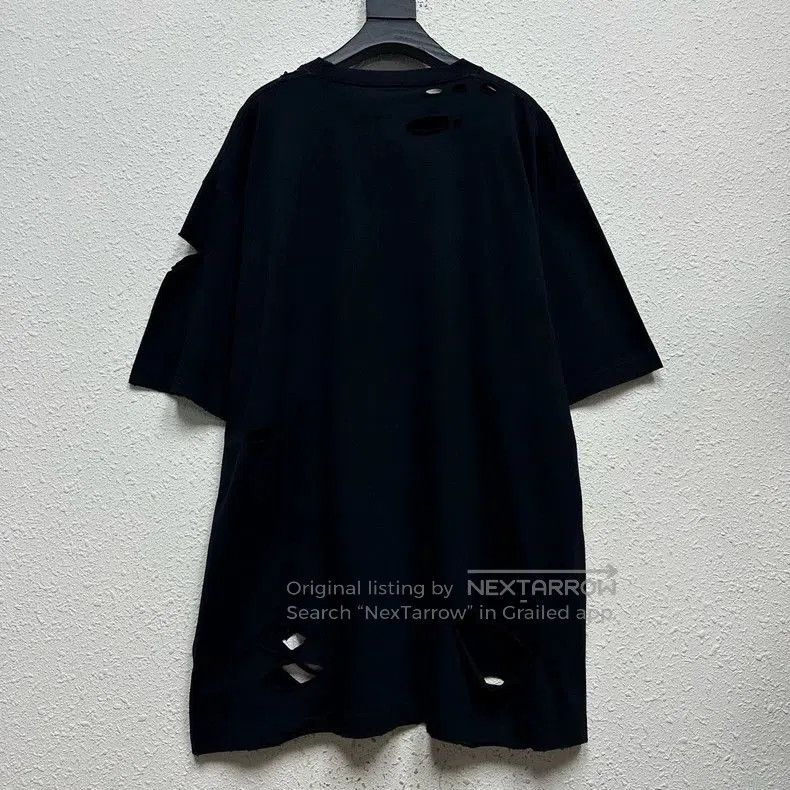 Balenciaga Balenciaga Distressed Logo Short Sleeve Tee. Size US M / EU 48-50 / 2 - 2 Thumbnail