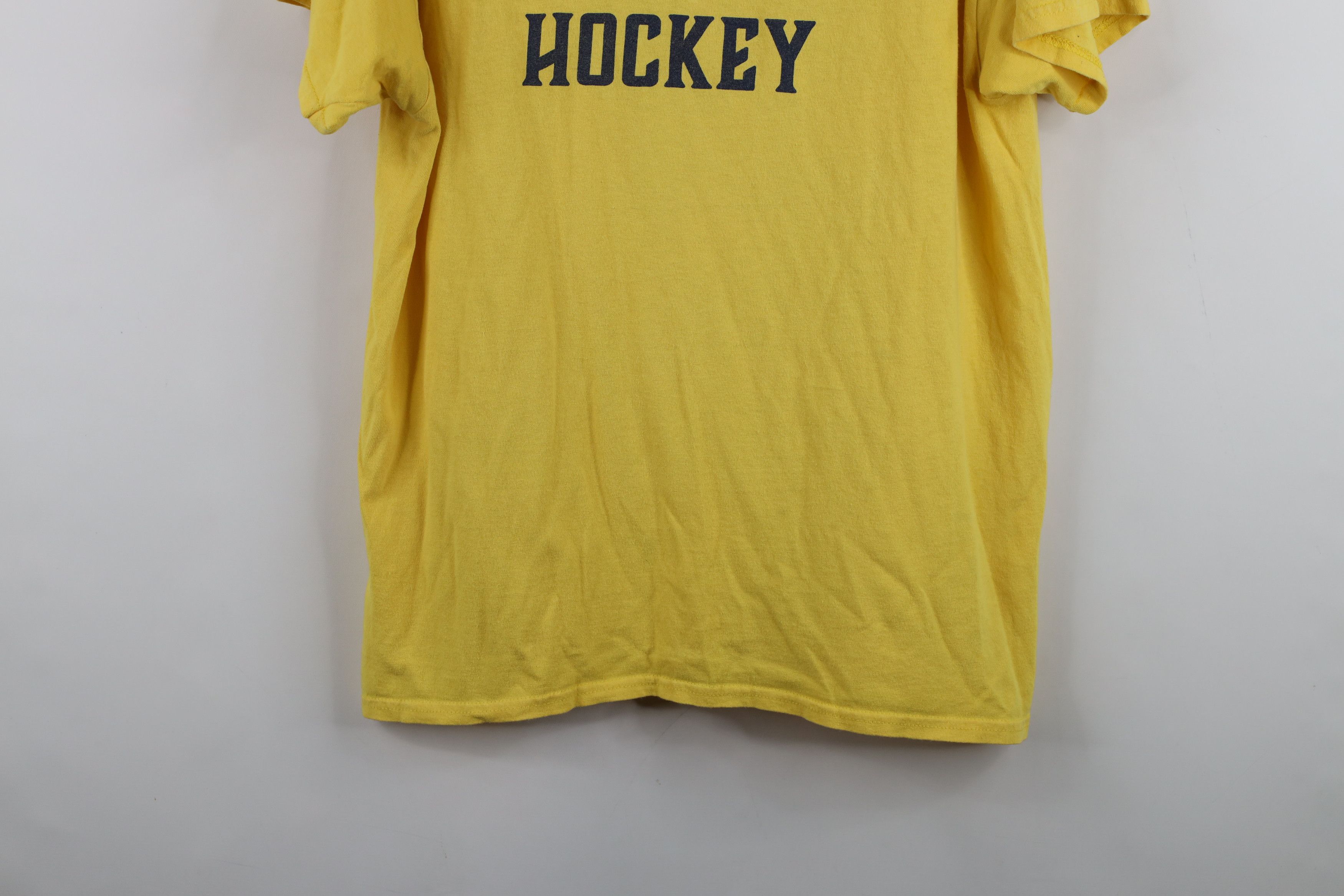 Vintage Vintage University of Michigan Hockey Short Sleeve T-Shirt Size US L / EU 52-54 / 3 - 3 Thumbnail