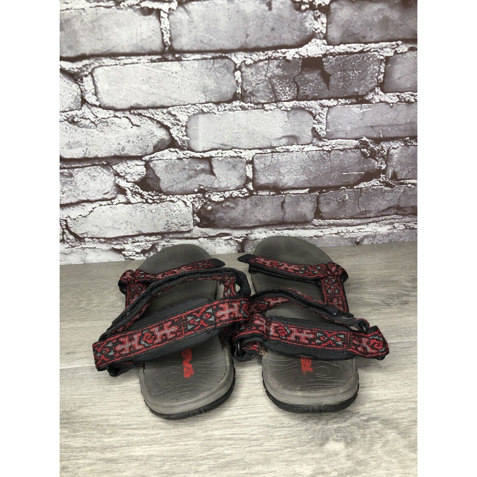 Teva Teva Hurricane 3 Red Black Lizard Print Nylon Strappy Hiking Size US 7 / EU 40 - 4 Thumbnail