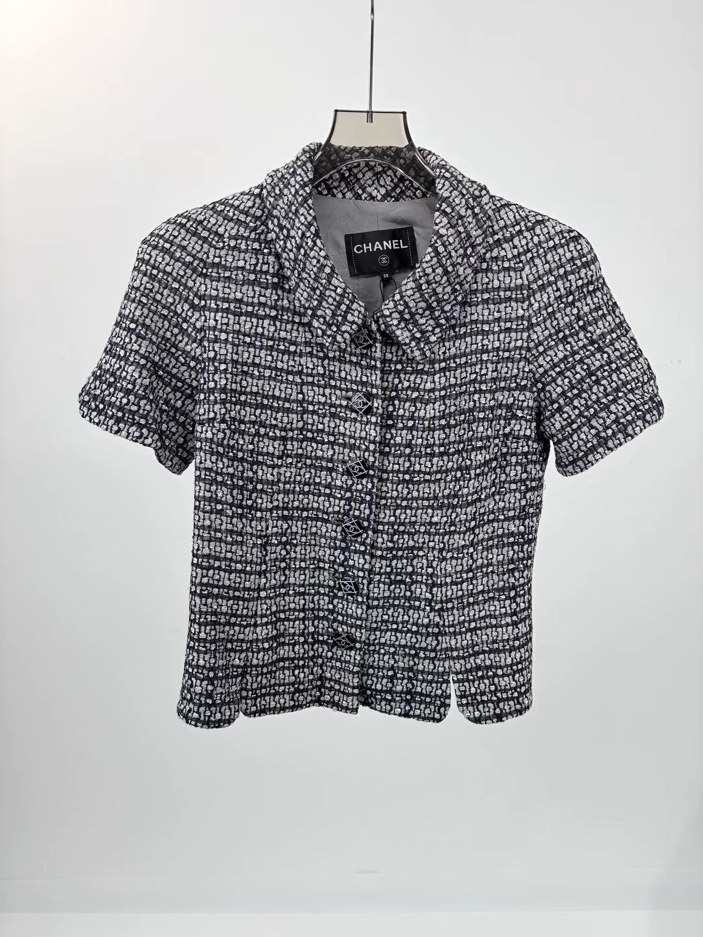 Chanel CHANEL Metallic Thread Tweed Short Sleeve Jacket K1 Size XS / US 0-2 / IT 36-38 - 1 Thumbnail