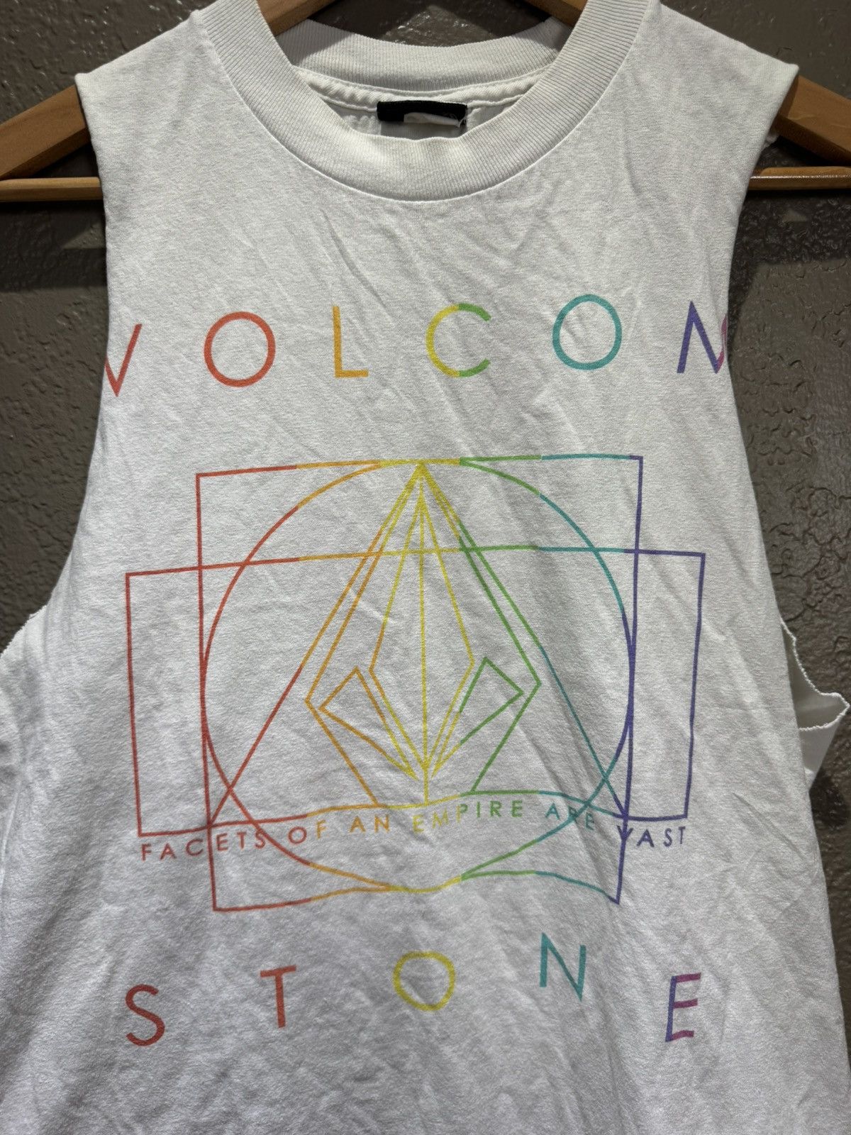 Volcom Vintage 2000s Y2k Volcom Cut off Tank Top Medium White Multi Size US M / EU 48-50 / 2 - 2 Thumbnail