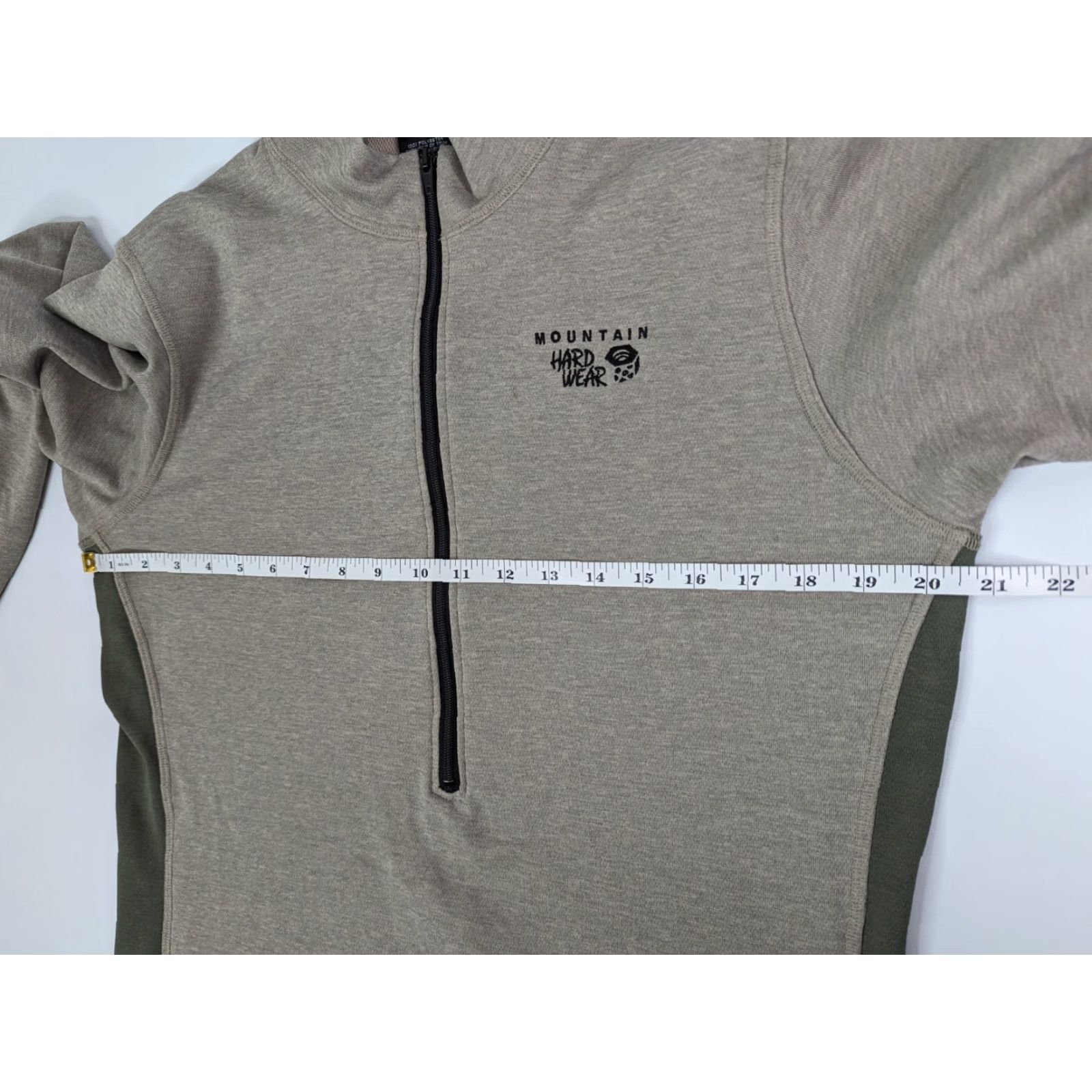 Mountain Hardwear Mountain Hardwear Tweed Half Zip Pullover Shirt Mens Size M Beige 100% Polyester Regular Long Sleeve Tie Logo Classic Sweater Vintage No N/A Size US M / EU 48-50 / 2 - 6 Thumbnail