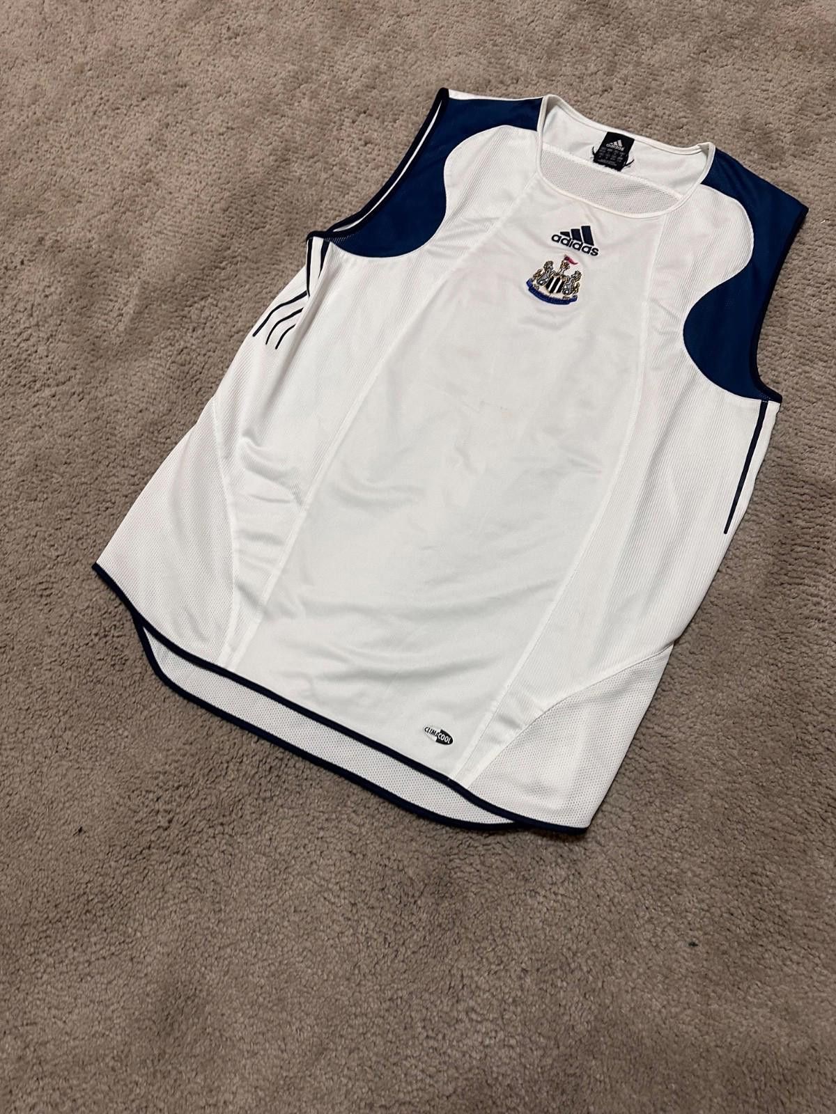 Adidas Vintage Adidas Newcastle United Football Shirt Soccer Vest Size US L / EU 52-54 / 3 - 2 Thumbnail