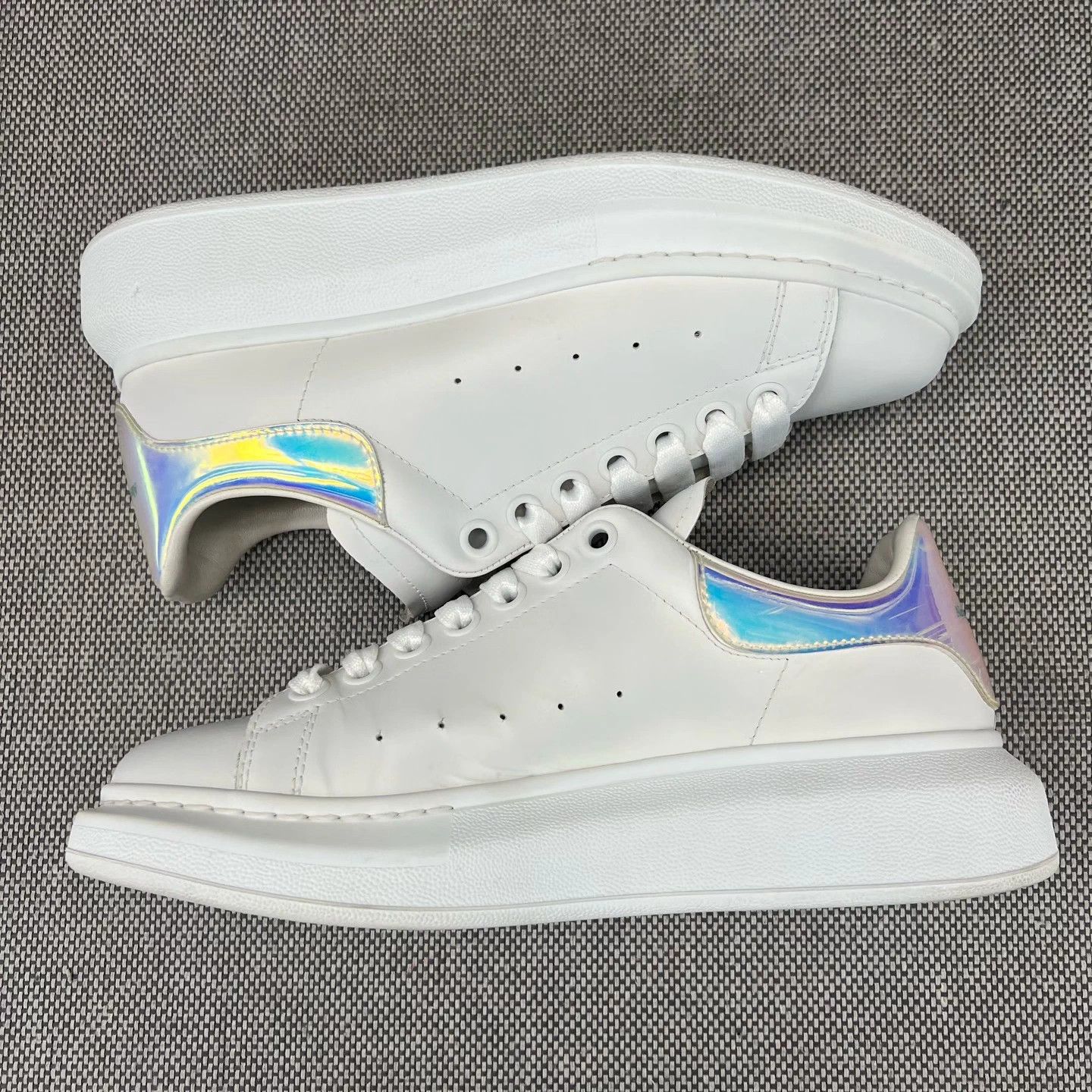 Alexander McQueen McQueen White Iridescent Tail Size US 9 / IT 39 - 3 Thumbnail