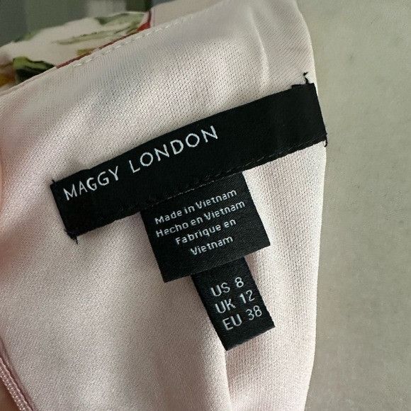 MAGGY LONDON NWT Maggie London Floral Ruffle Sleeve Wrap Dress Size M / US 6-8 / IT 42-44 - 6 Thumbnail