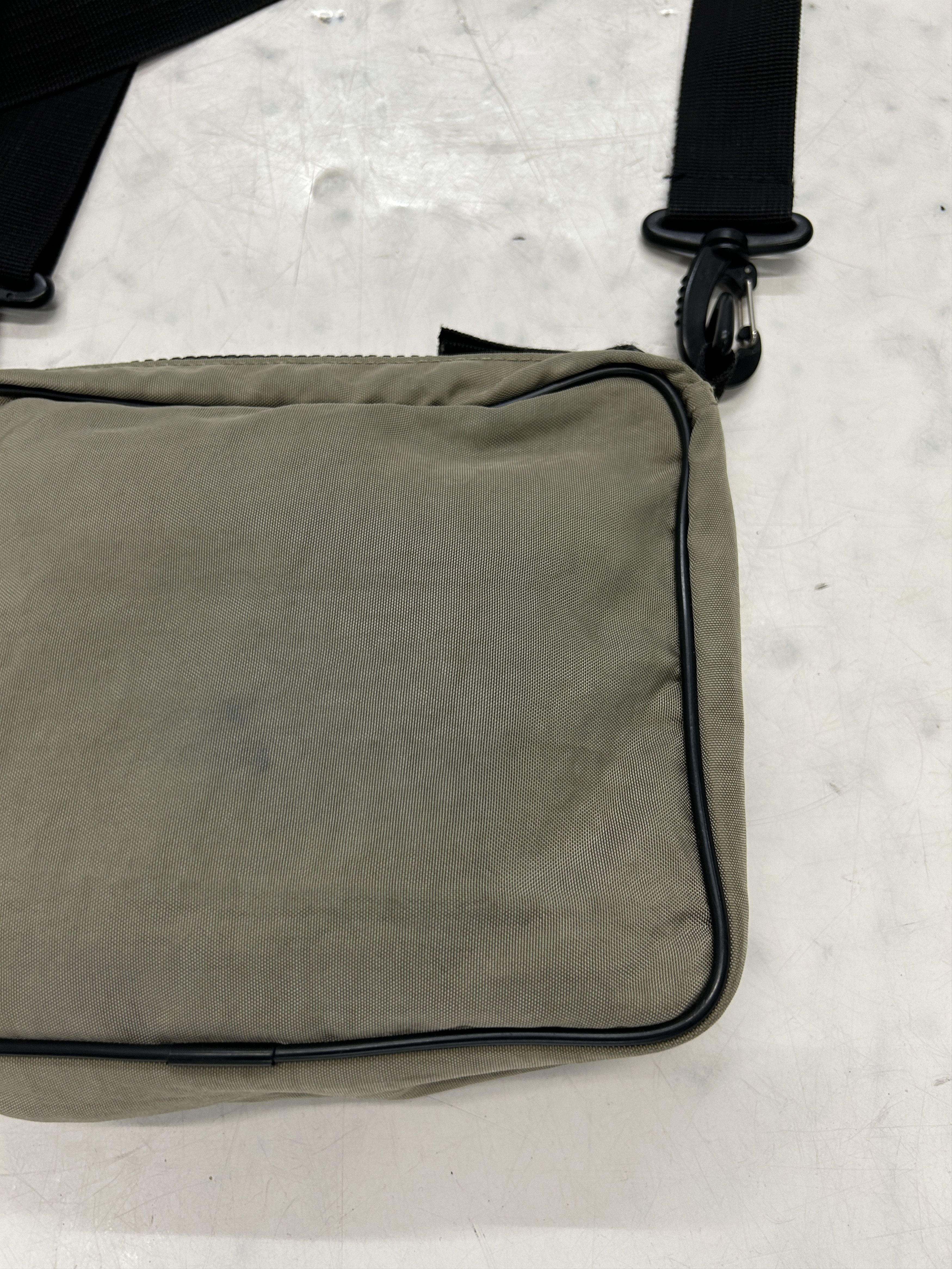 Diesel × Vintage Vintage 90s y2k Diesel shoulder crossbody bag Size ONE SIZE - 12 Thumbnail