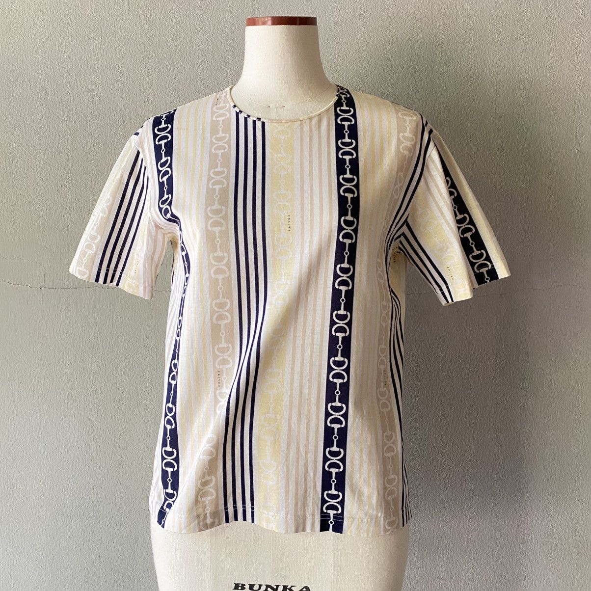 Celine CELINE Beige & Navy Chain Stripe Tee Size XS / US 0-2 / IT 36-38 - 8 Thumbnail