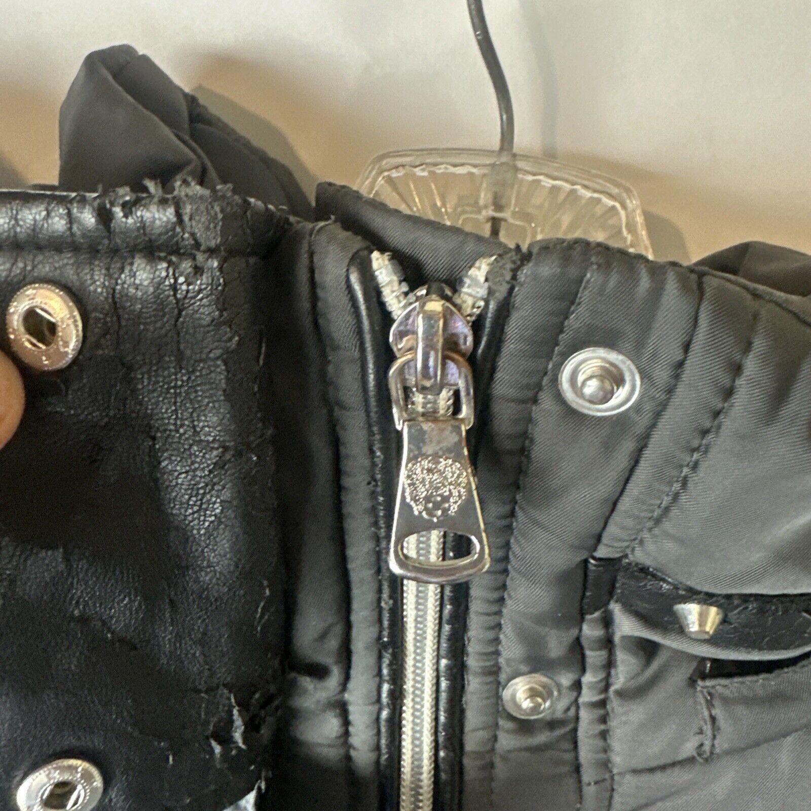 Vince Camuto VINCE CAMUTO Women's M grey Full Zip Quilted Hooded Puffer Size M / US 6-8 / IT 42-44 - 9 Thumbnail