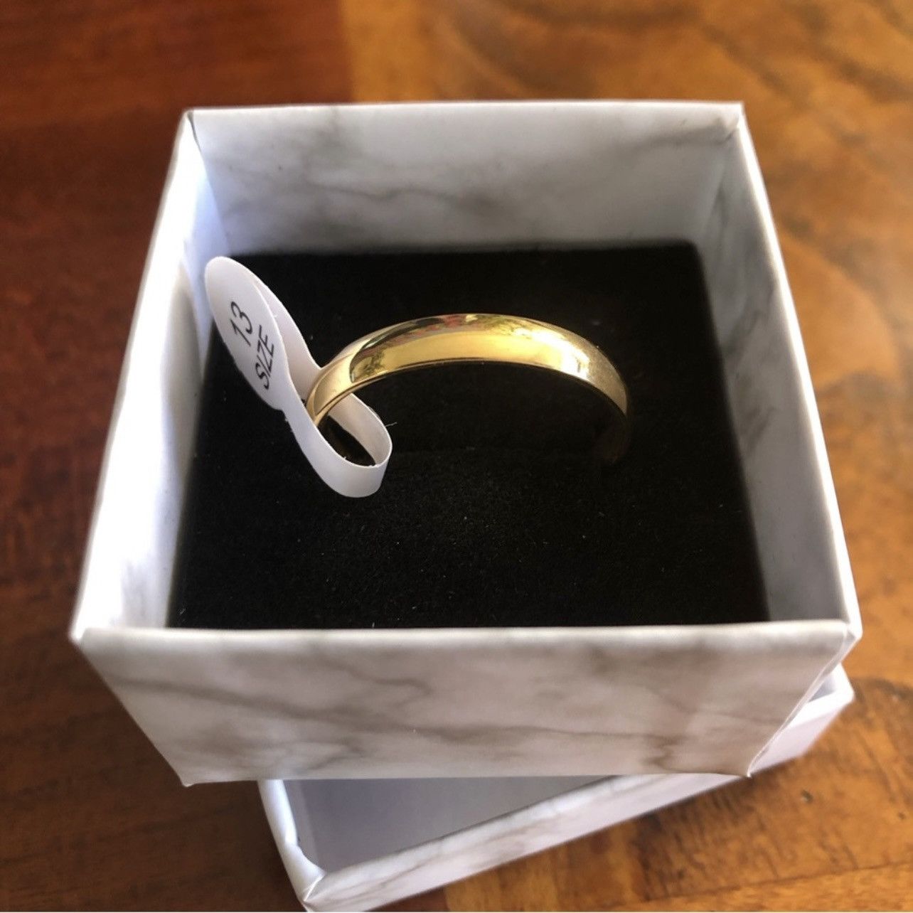 Jewelry Men’s 18kt solid yellow gold 4mm classic dome band NWT 13 Size ONE SIZE - 1 Thumbnail