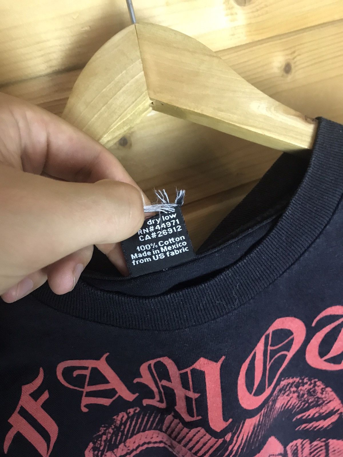 Vintage Vintage Famous t-shirt Size US S / EU 44-46 / 1 - 7 Thumbnail