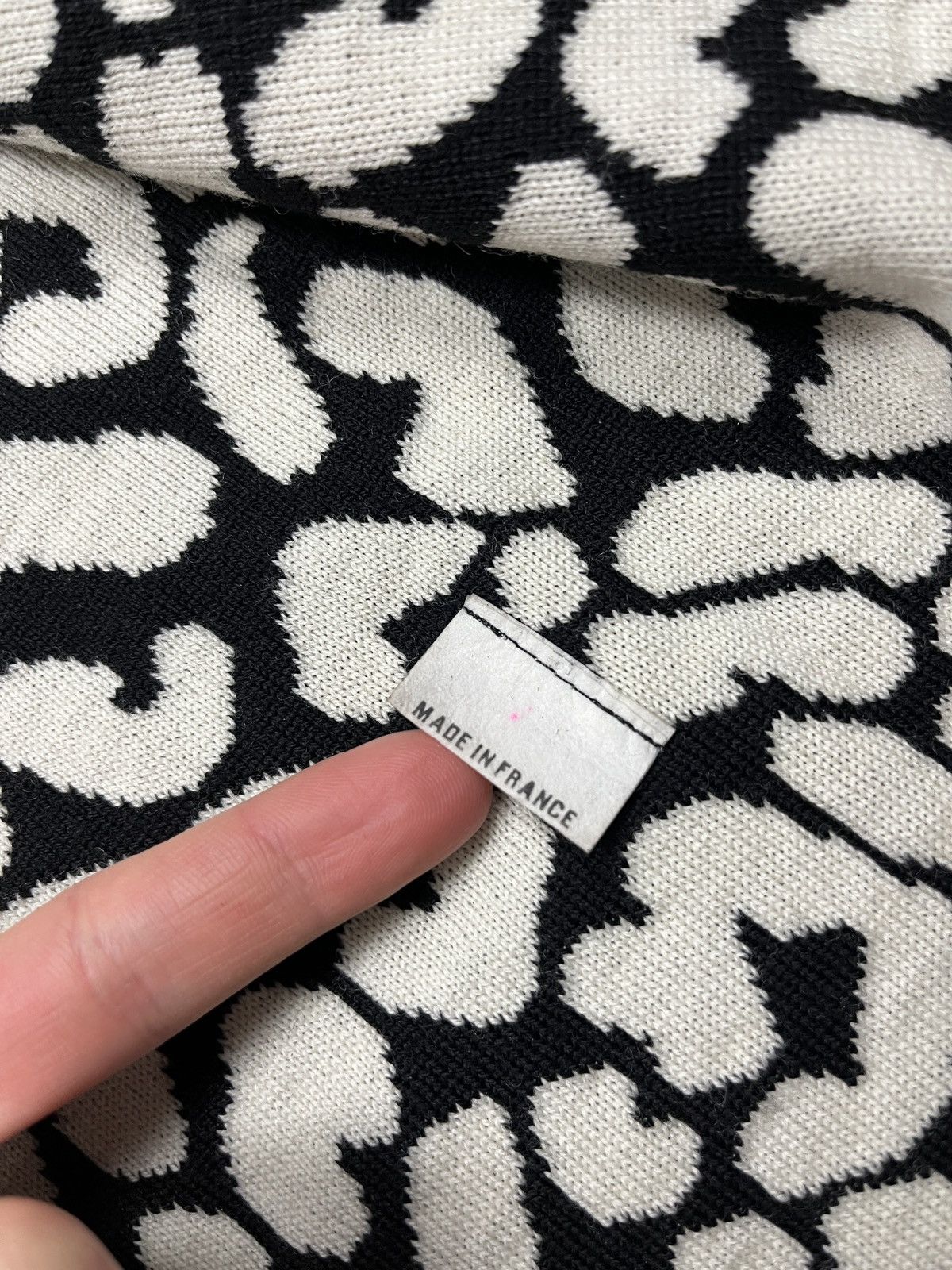 Givenchy × Vintage Vintage Givenchy Wool Cardigan Made in France Cape Jacket Size M / US 6-8 / IT 42-44 - 11 Thumbnail