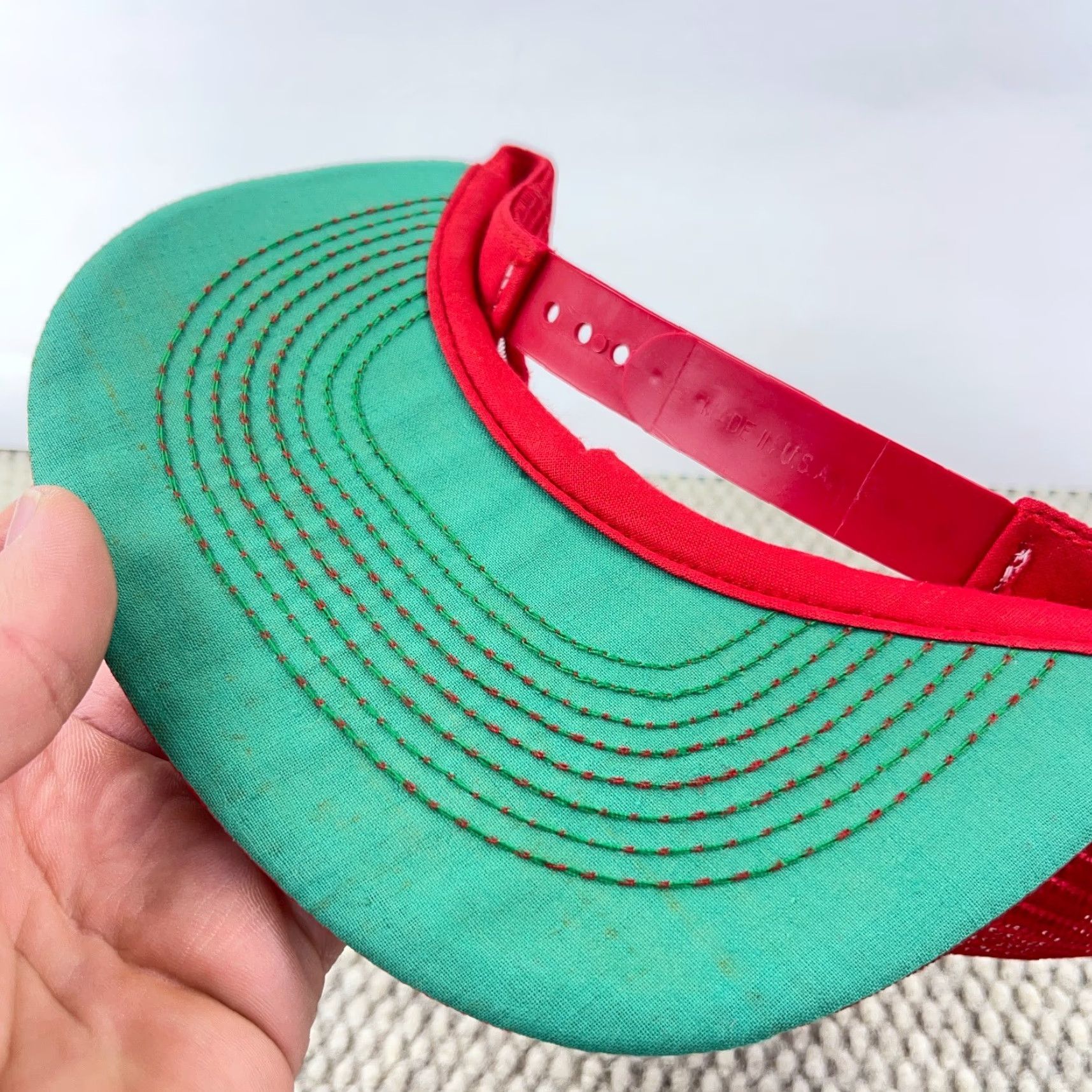 Vintage VINTAGE Farm Trucker Hat Cap Snap Back Blue USA 80s 90s Hobbs Poultry Chicken Adjustable Red Cotton Polyester Twill Men Hat USA 80s Retro Logo Outdoor Size ONE SIZE - 4 Thumbnail